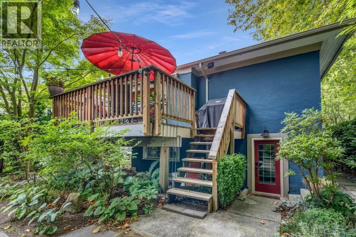 2906 W 12TH AVENUE