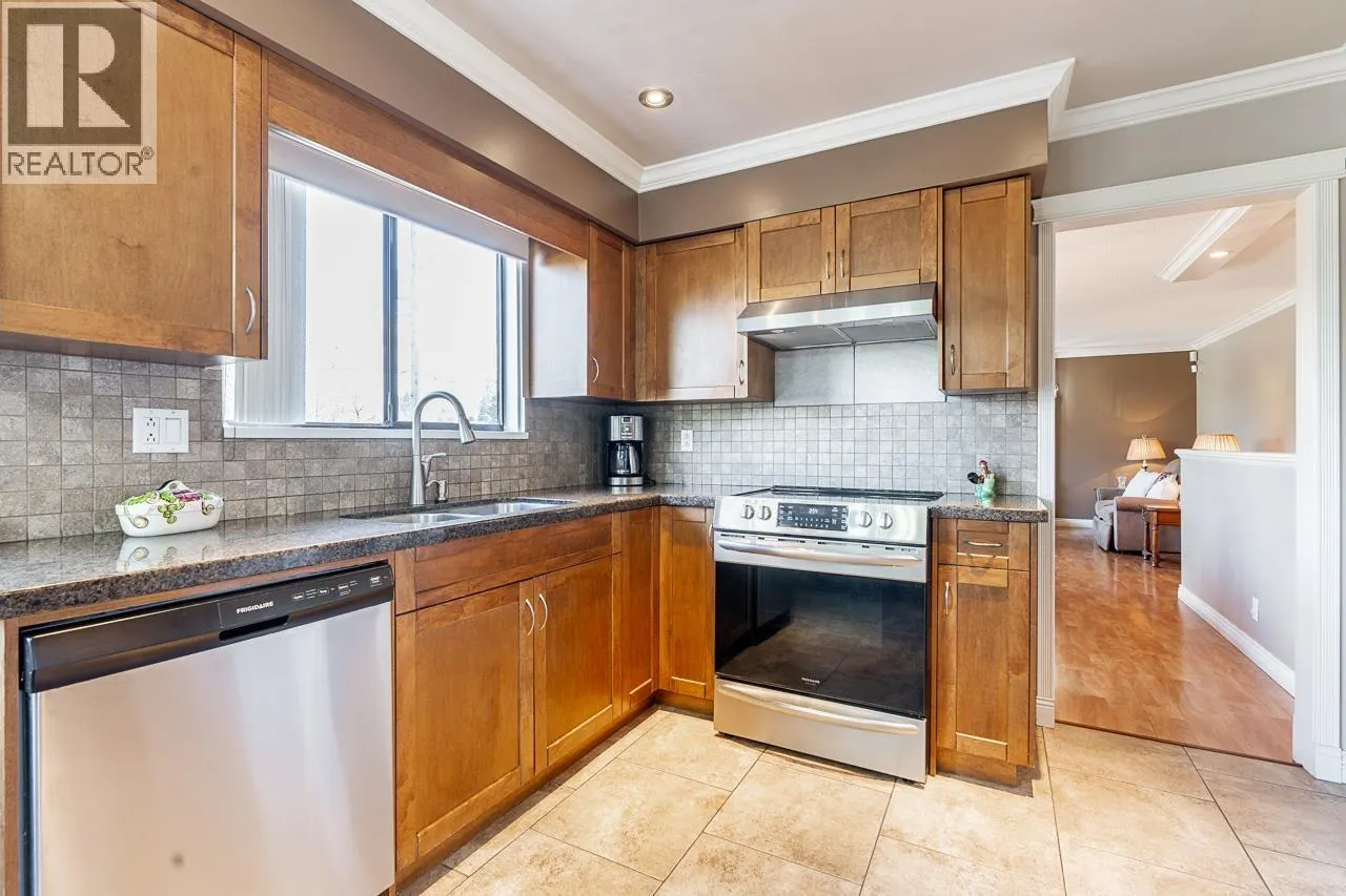 941 TUXEDO DRIVE