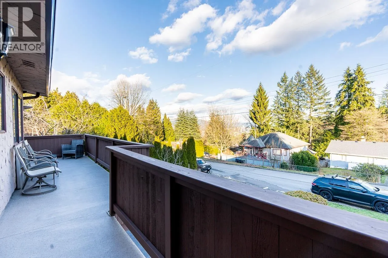 941 TUXEDO DRIVE
