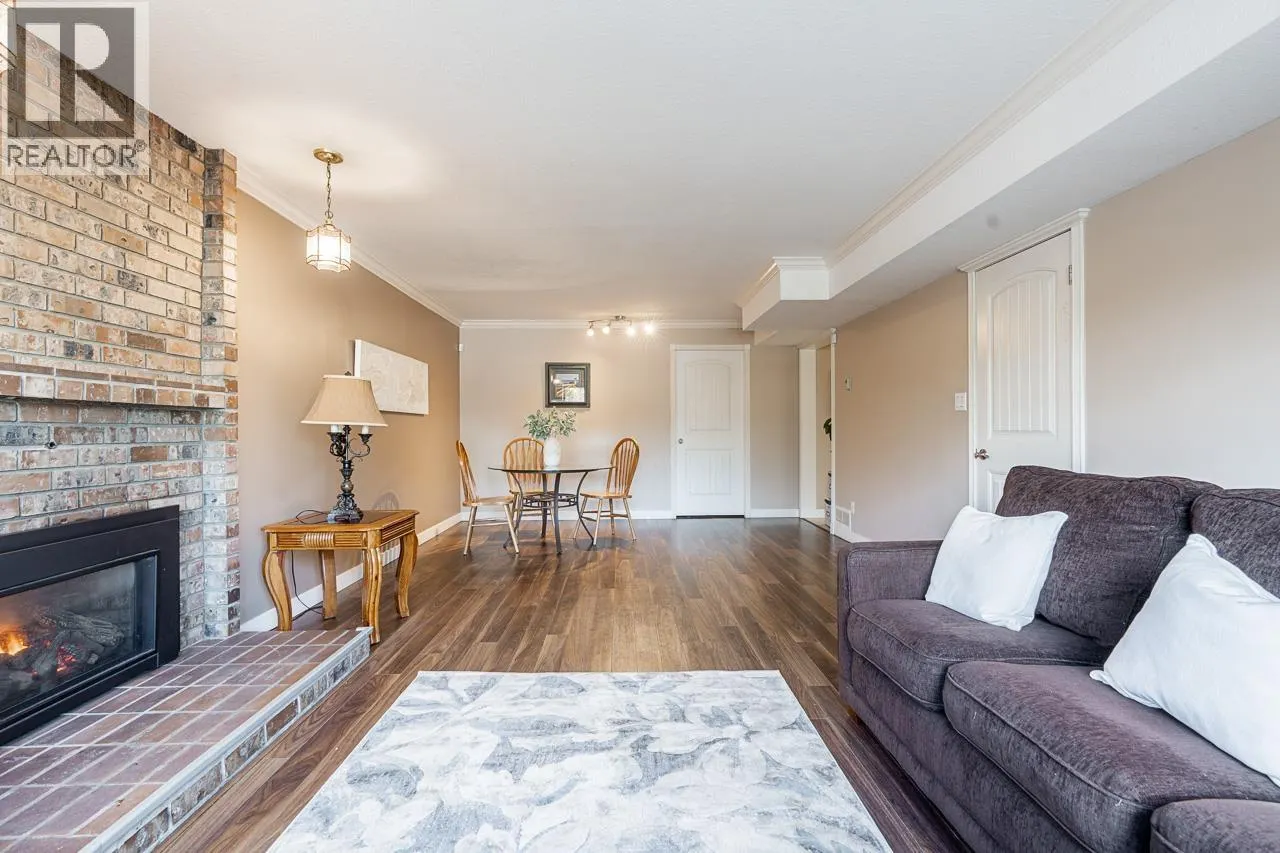 941 TUXEDO DRIVE