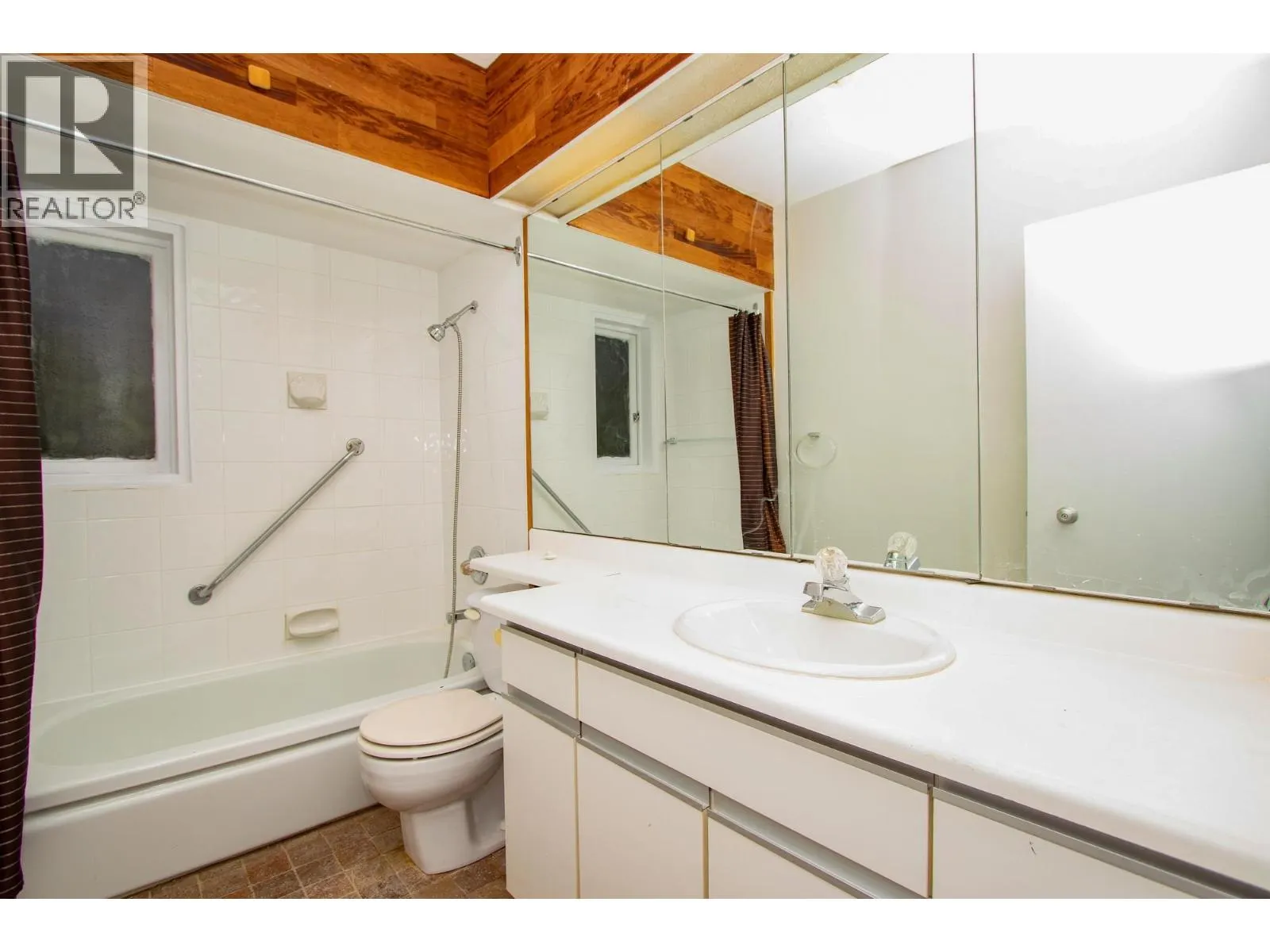 4067 SUNNYCREST DRIVE