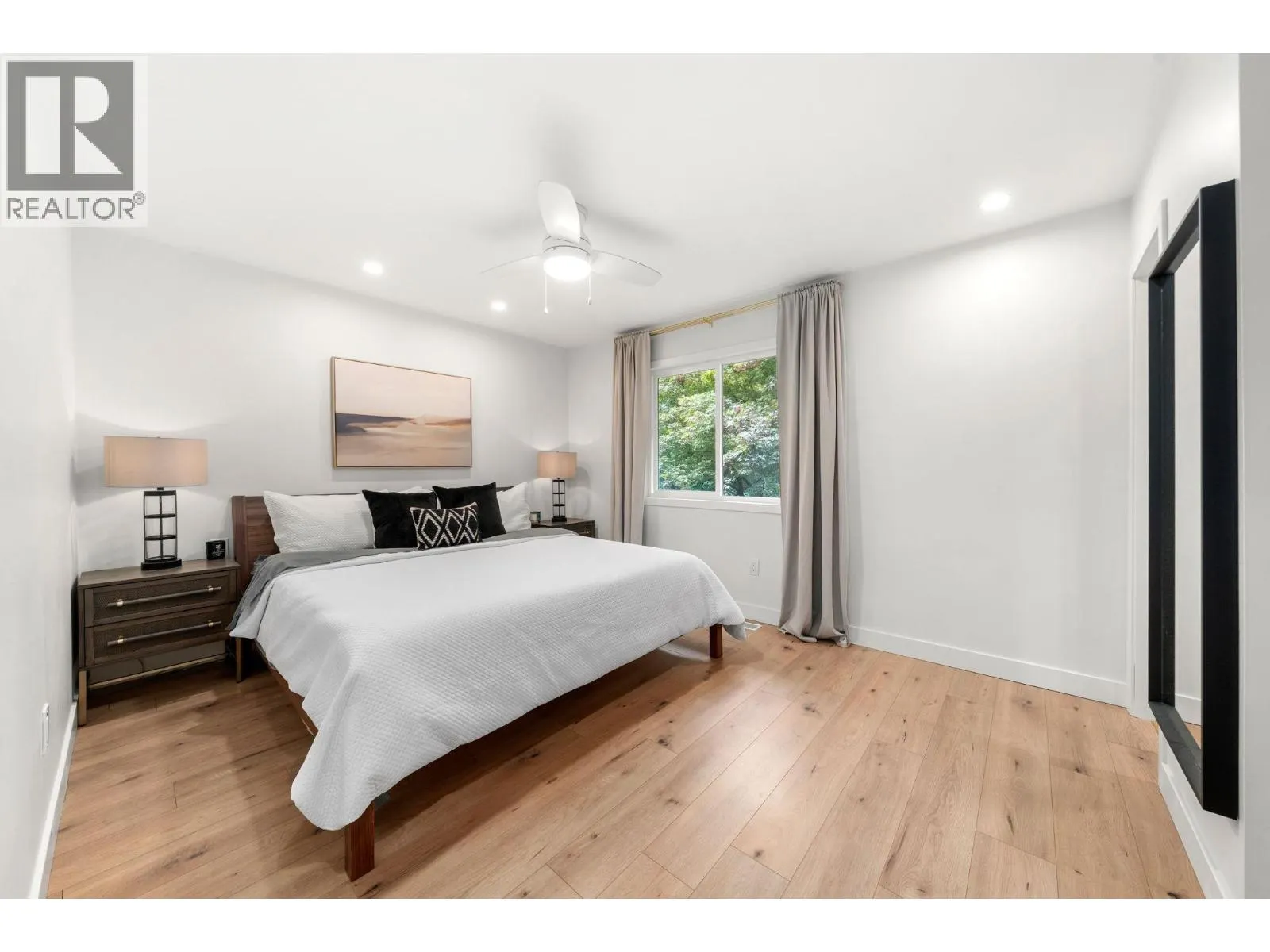 323B EVERGREEN DRIVE