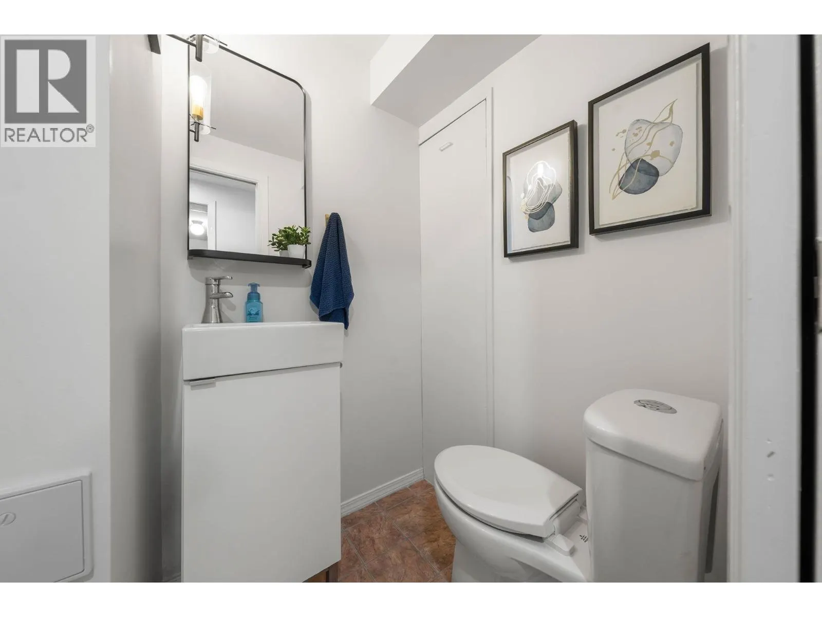 323B EVERGREEN DRIVE