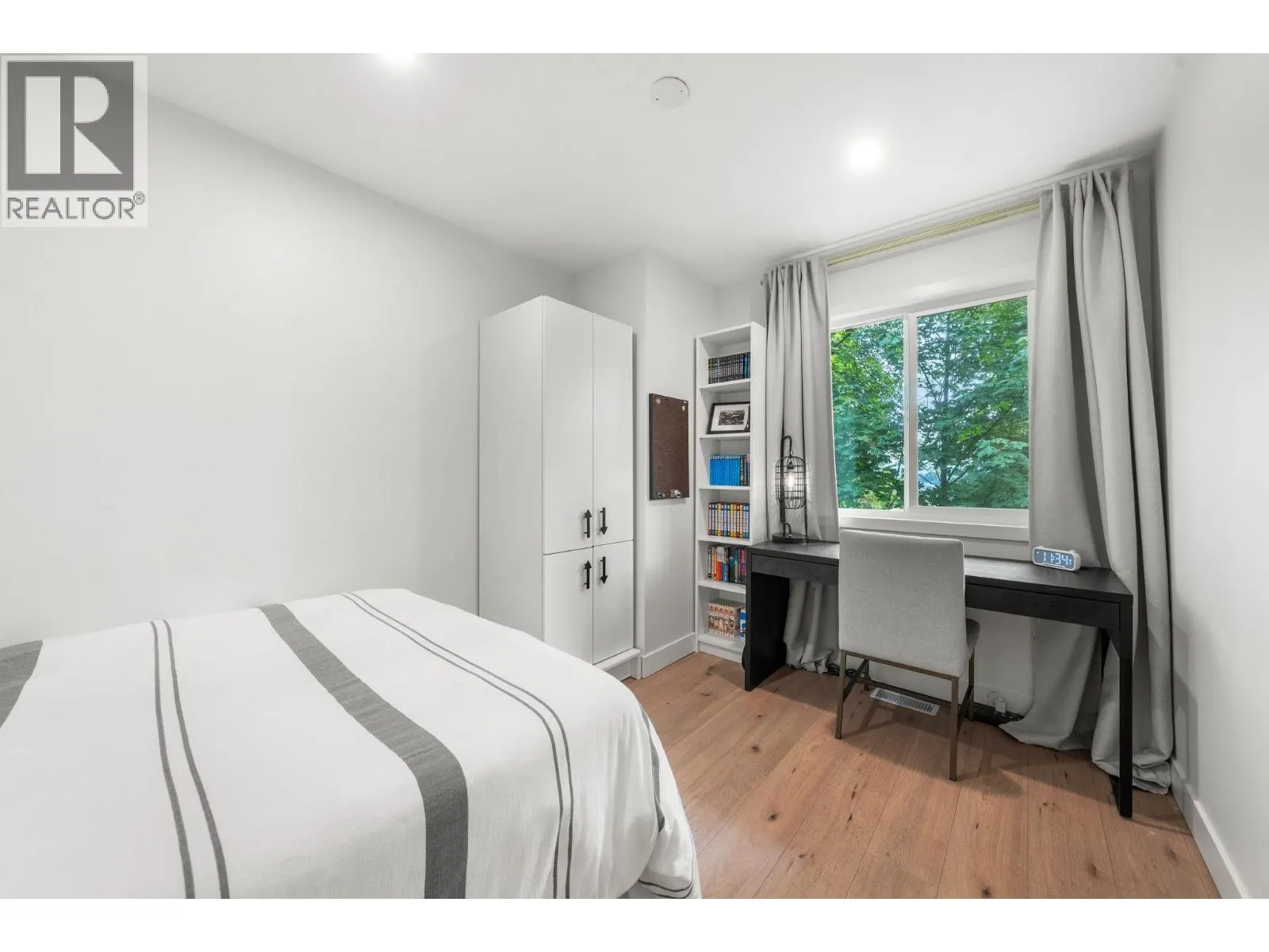 323B EVERGREEN DRIVE