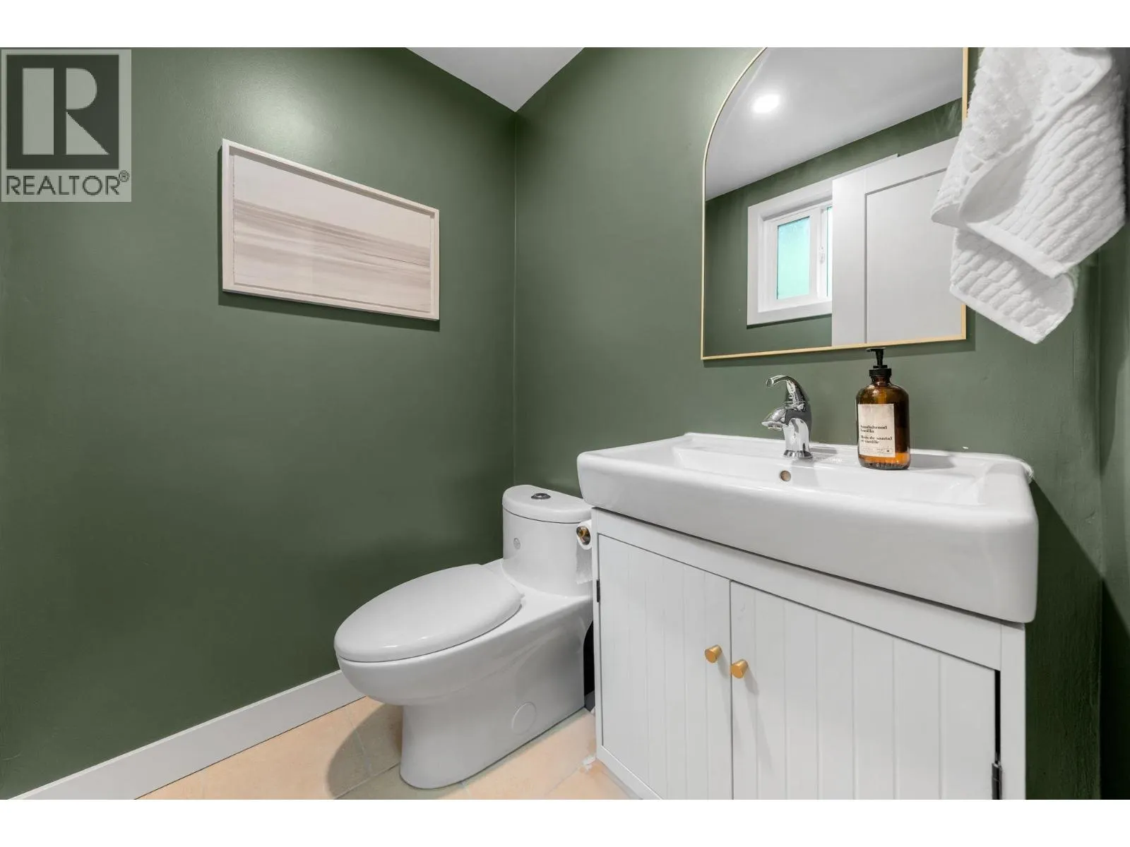 323B EVERGREEN DRIVE