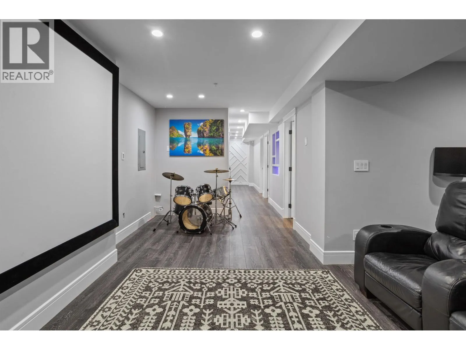 23413 KANAKA WAY