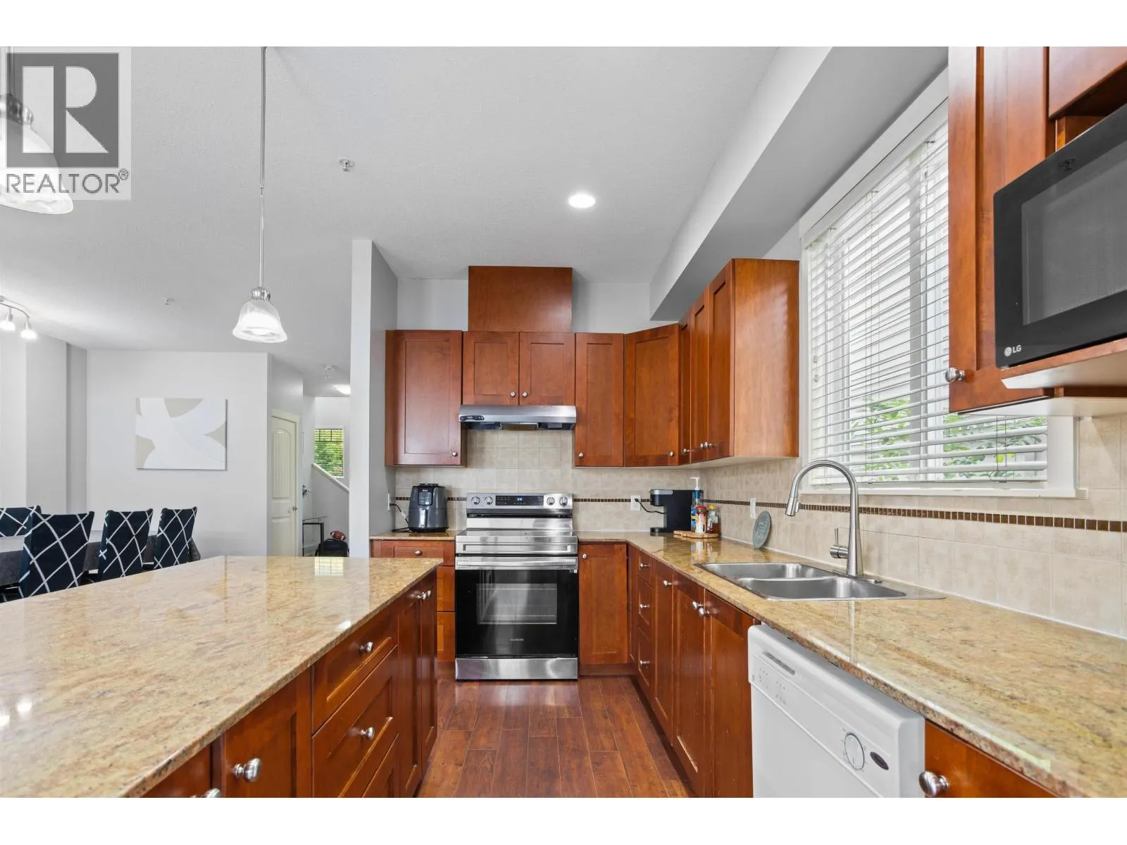 23413 KANAKA WAY