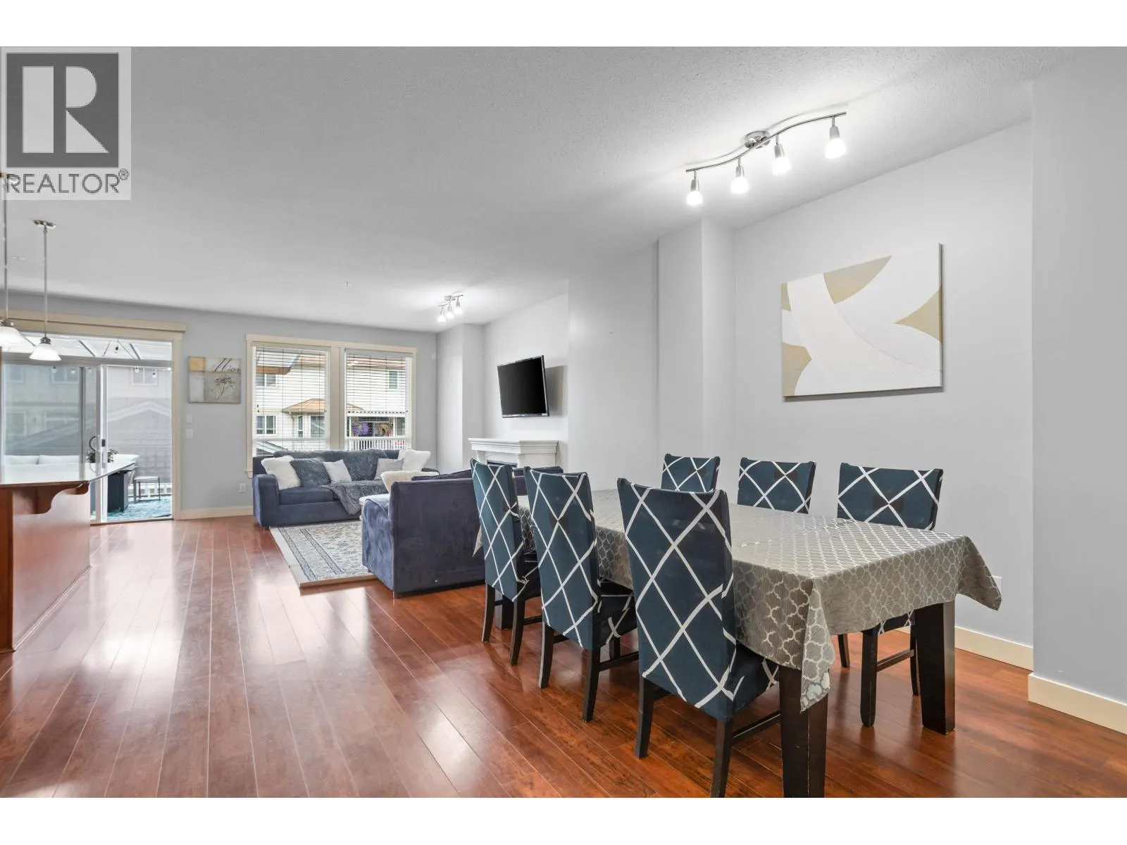 23413 KANAKA WAY
