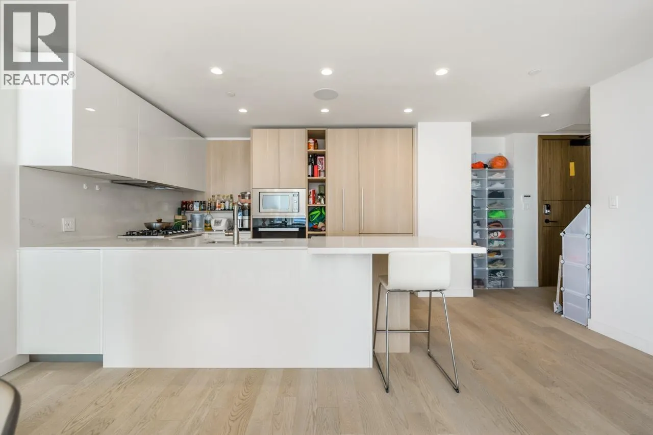 417 6833 PEARSON WAY