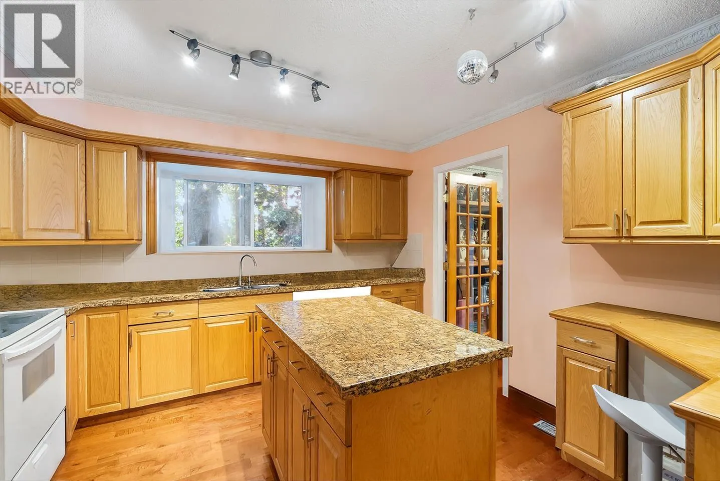 3106 MARINER WAY