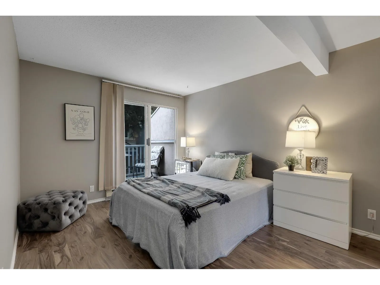 3 10080 154 STREET
