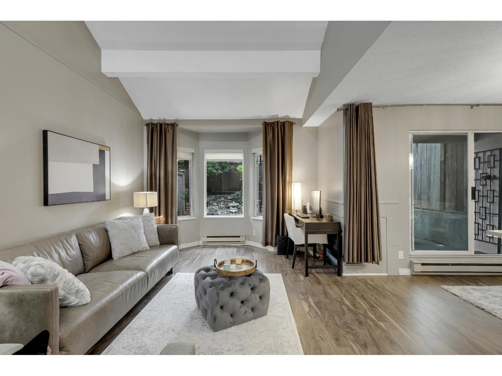 3 10080 154 STREET