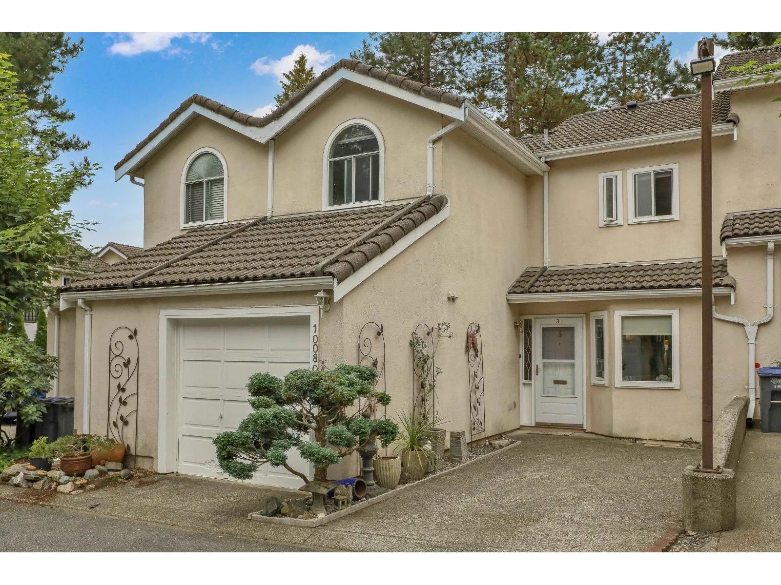 3 10080 154 STREET