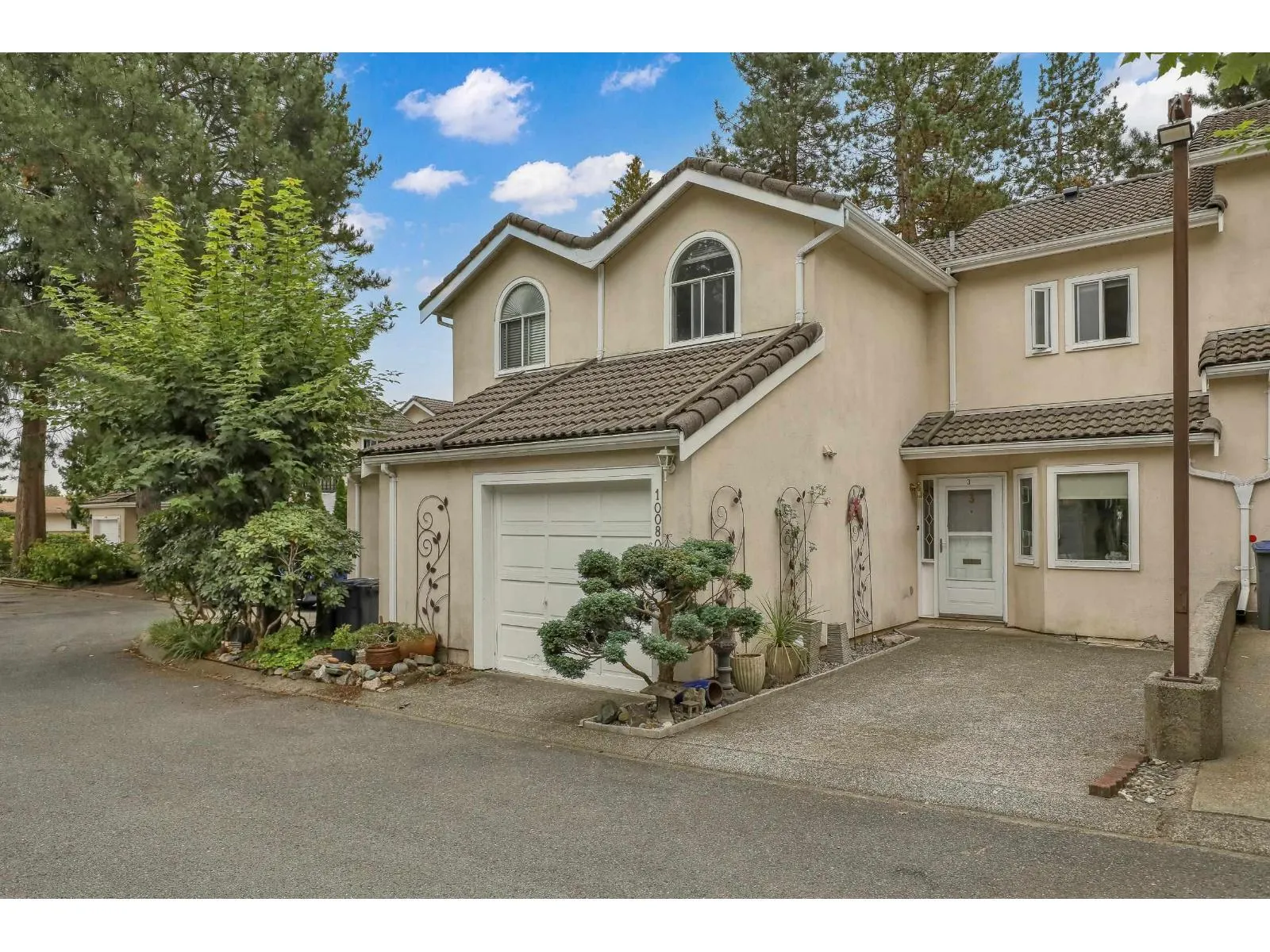 3 10080 154 STREET