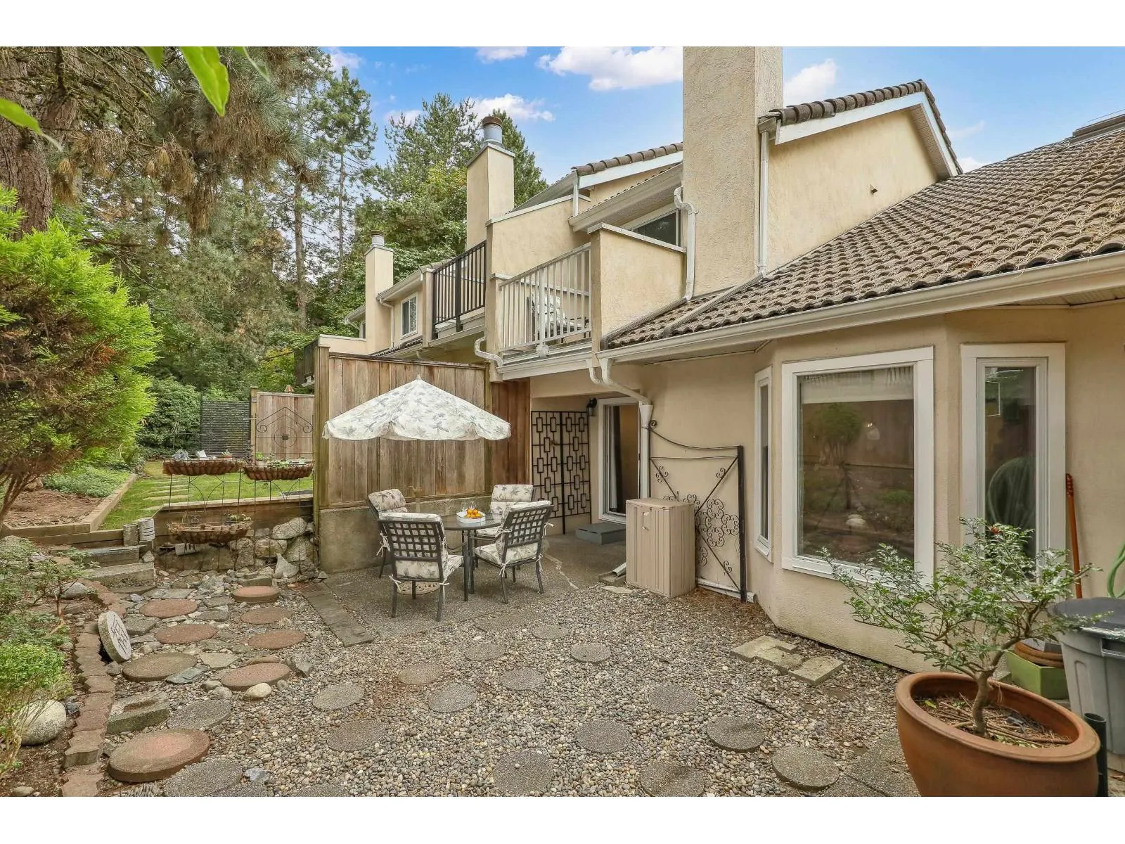 3 10080 154 STREET