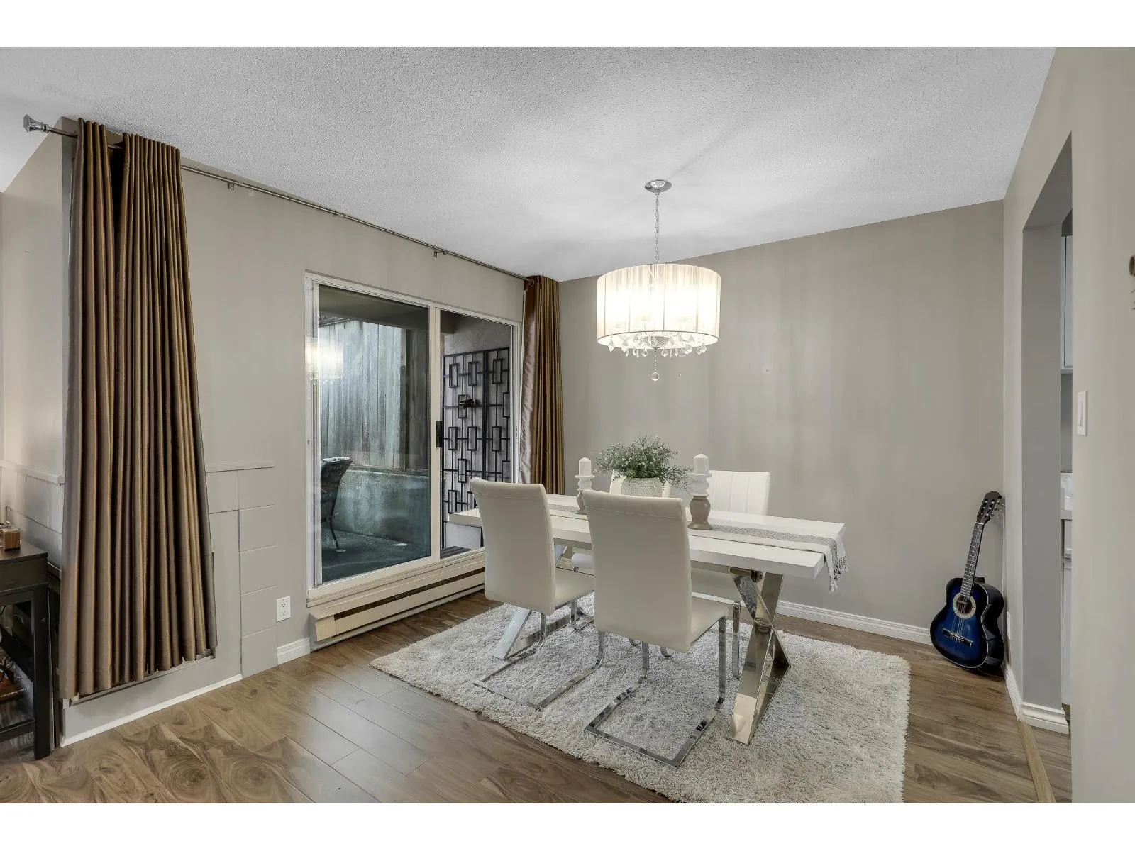 3 10080 154 STREET