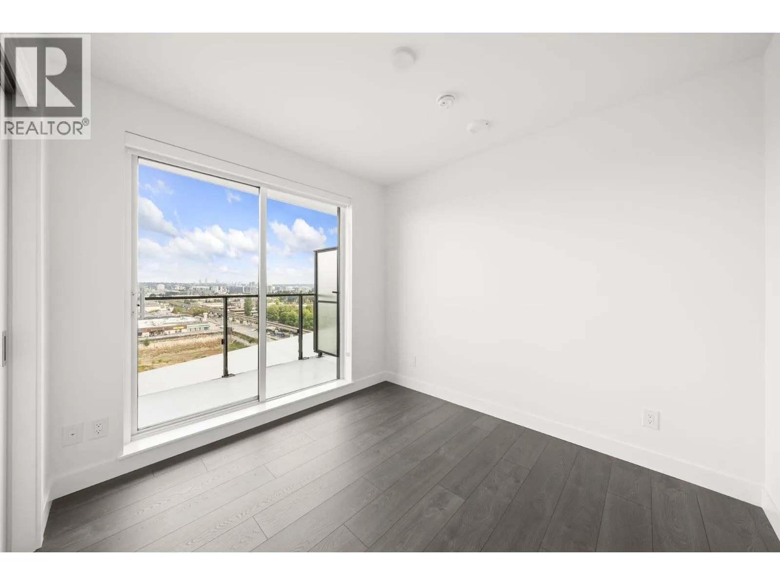 1508 5520 MCNAUGHTON ROAD