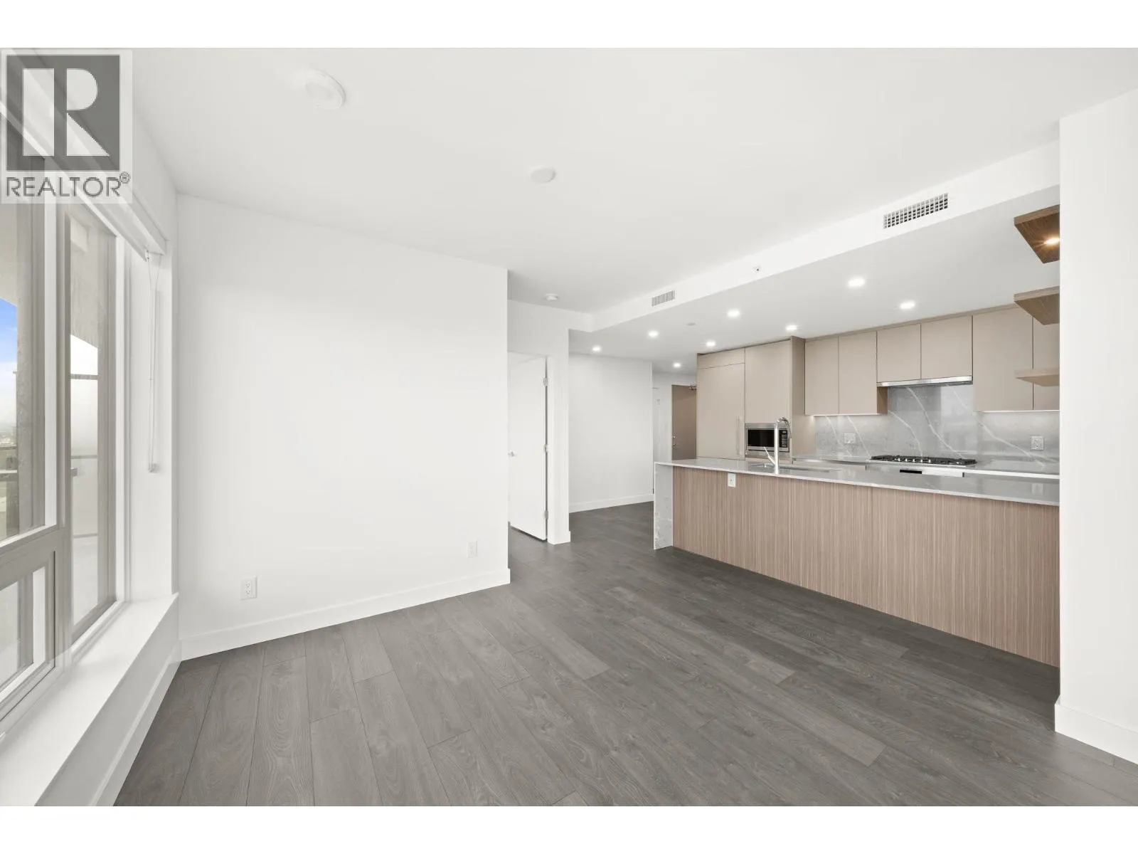 1508 5520 MCNAUGHTON ROAD