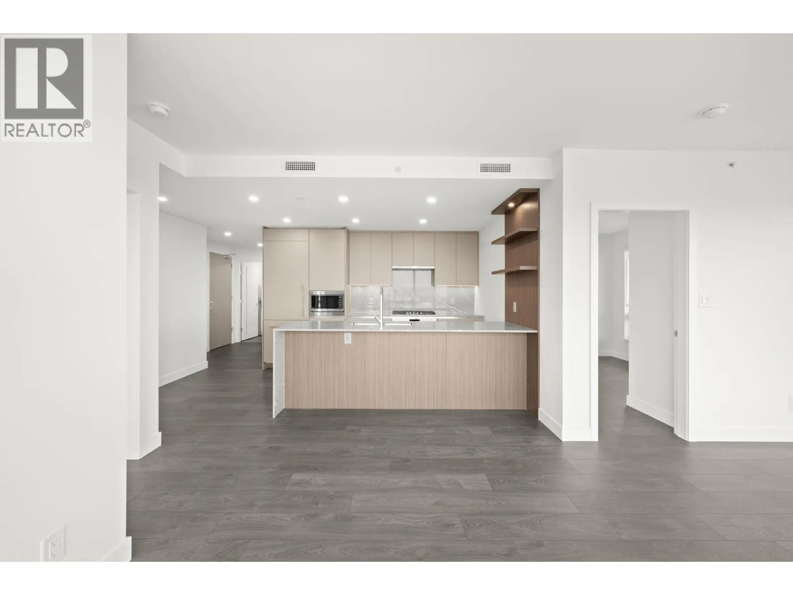 1508 5520 MCNAUGHTON ROAD