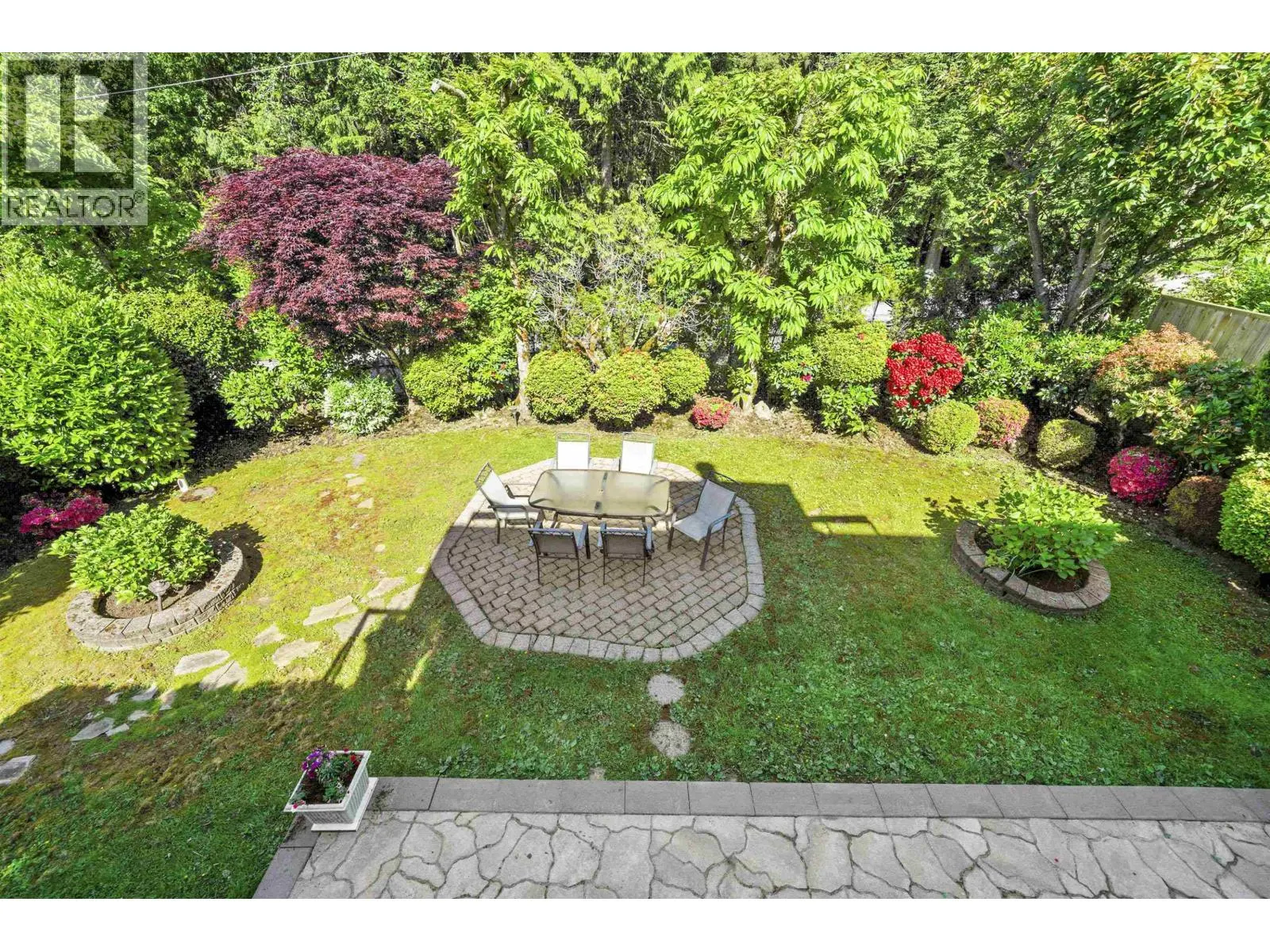 5885 NANCY GREENE WAY