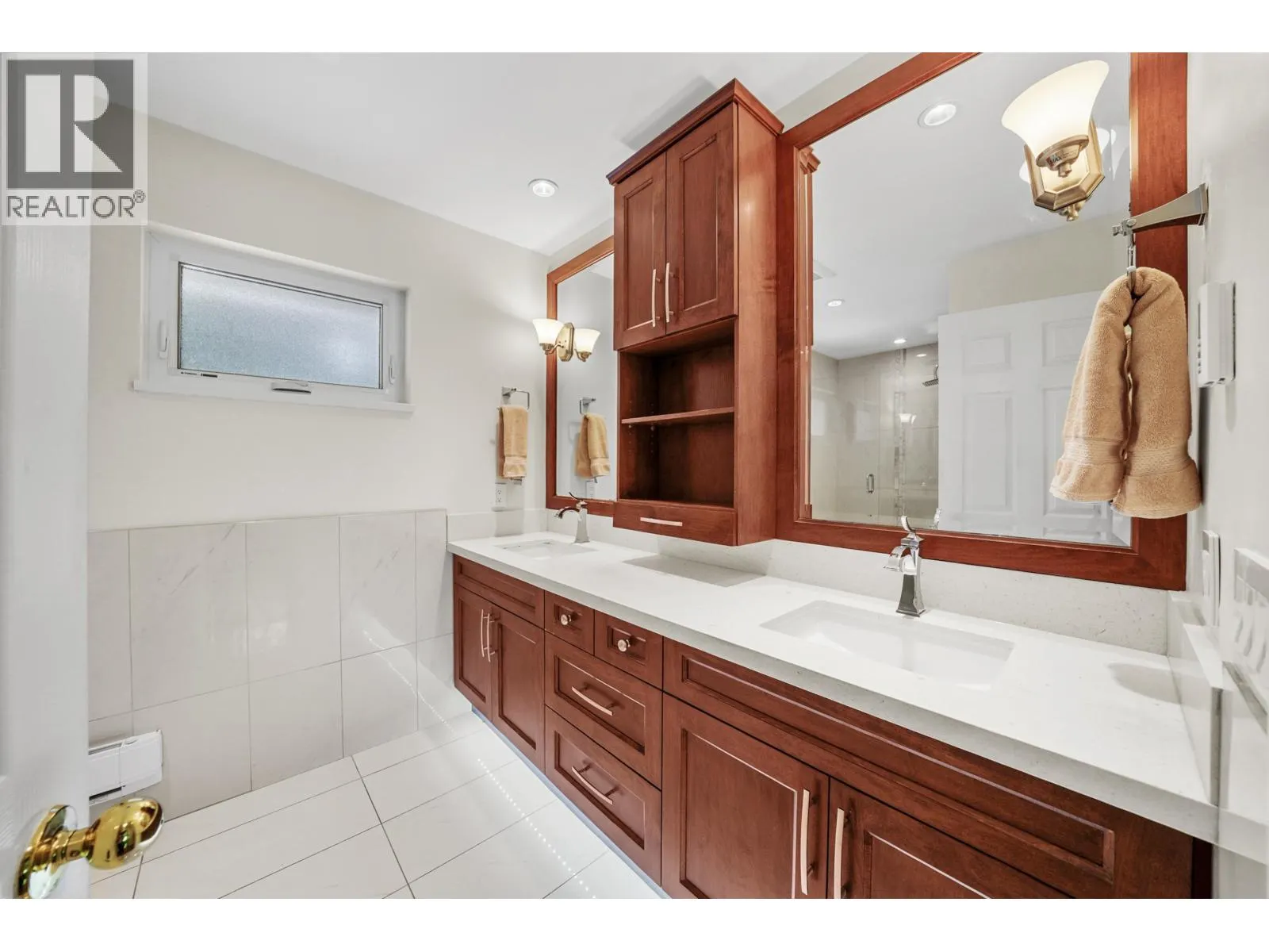 5885 NANCY GREENE WAY