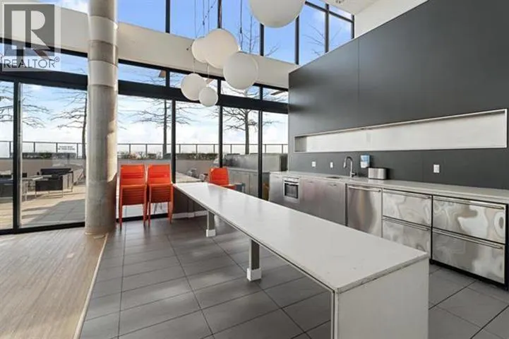 2102 108 W CORDOVA STREET