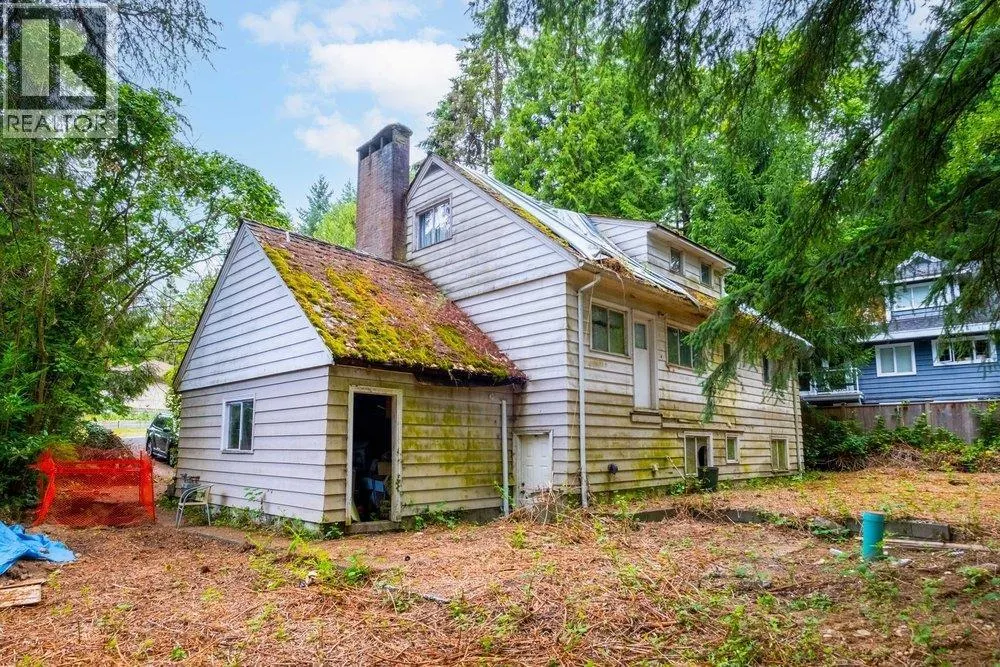 3095 PLYMOUTH DRIVE