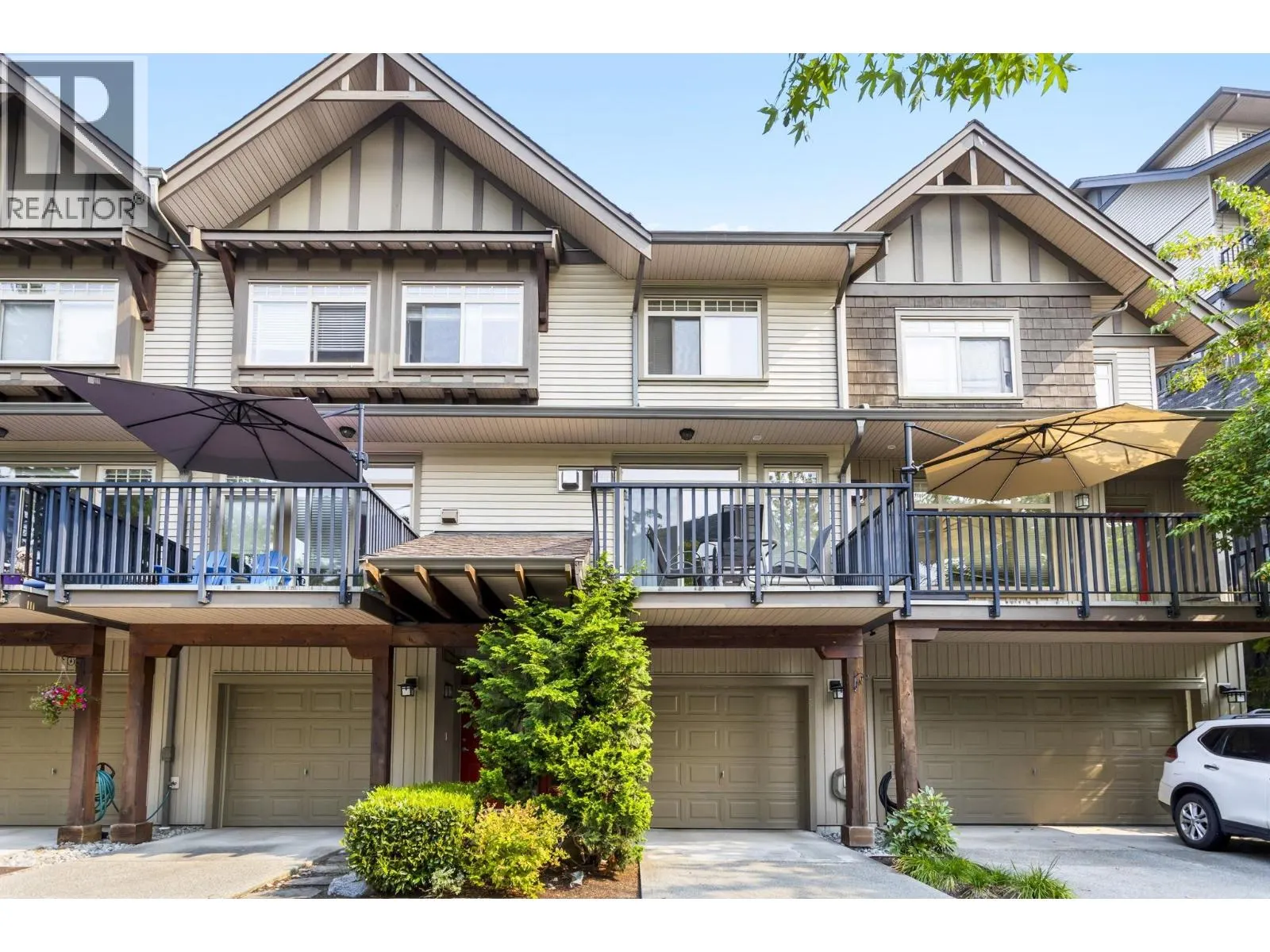 5 55 HAWTHORN DRIVE