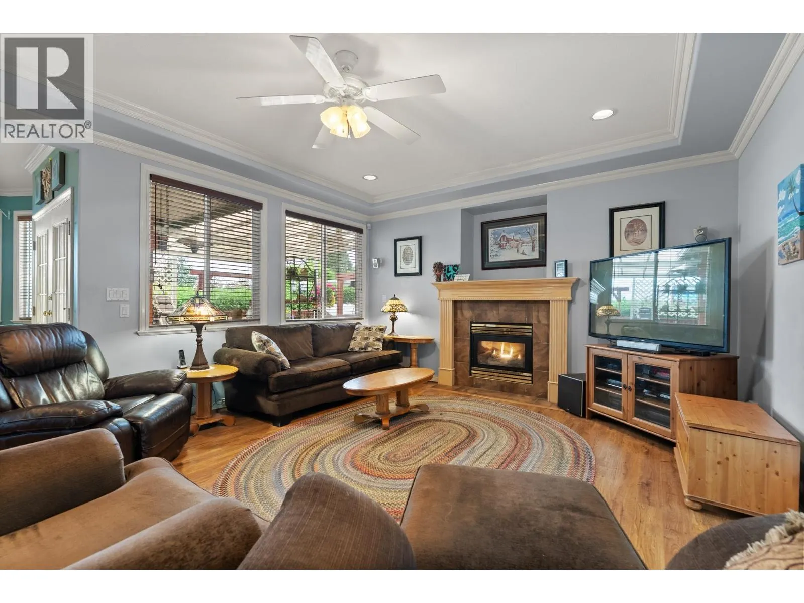 330 ROSEHILL WYND