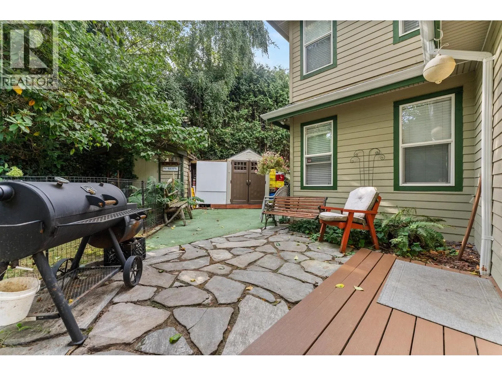 330 ROSEHILL WYND