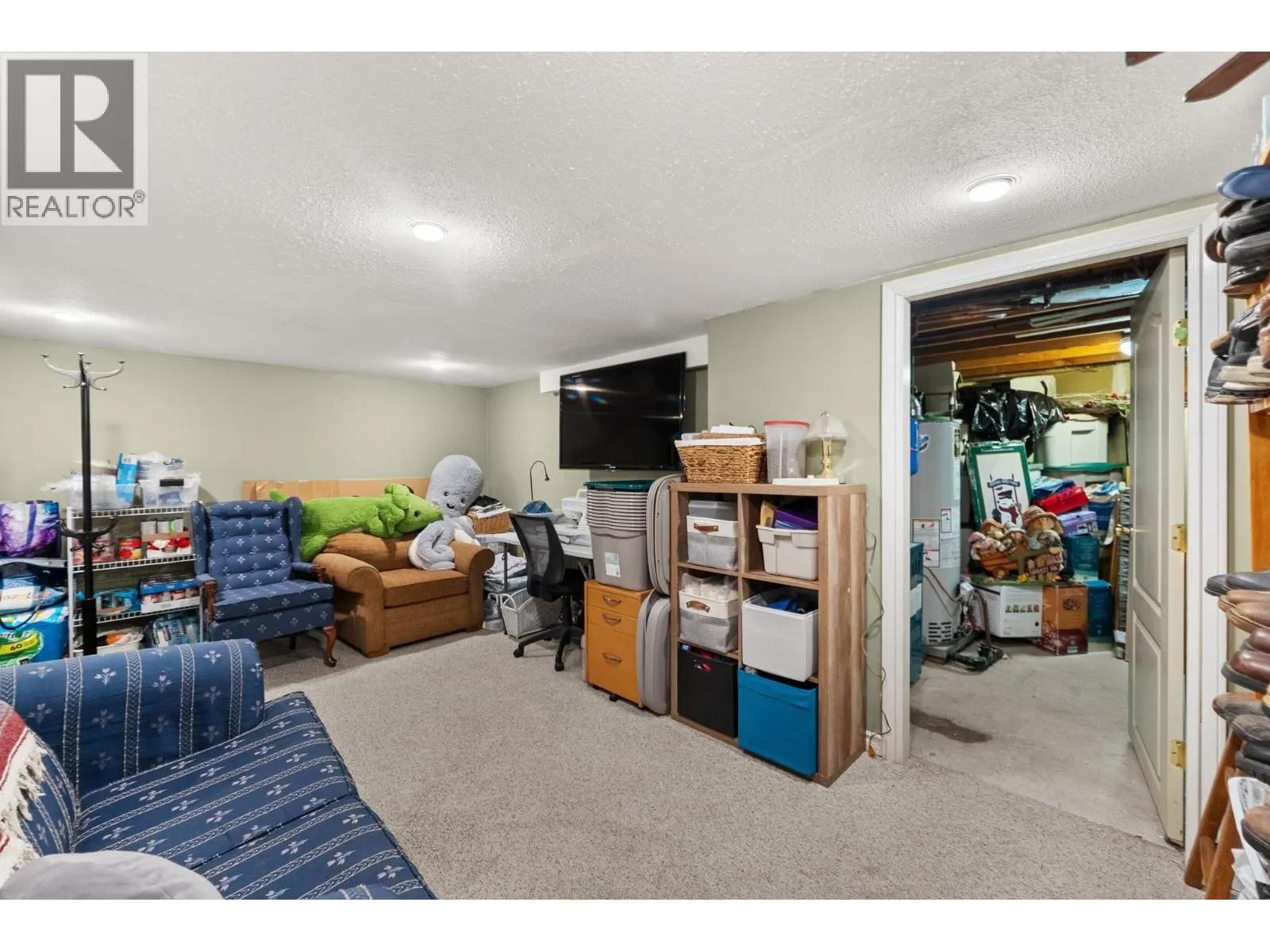 330 ROSEHILL WYND