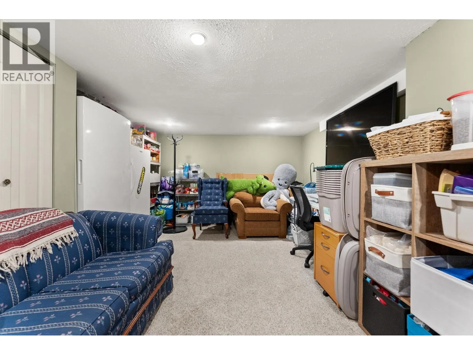 330 ROSEHILL WYND