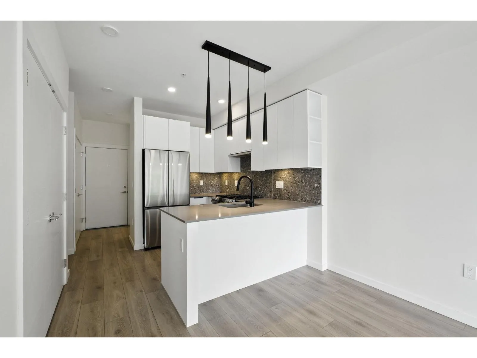 310 7920 206 STREET