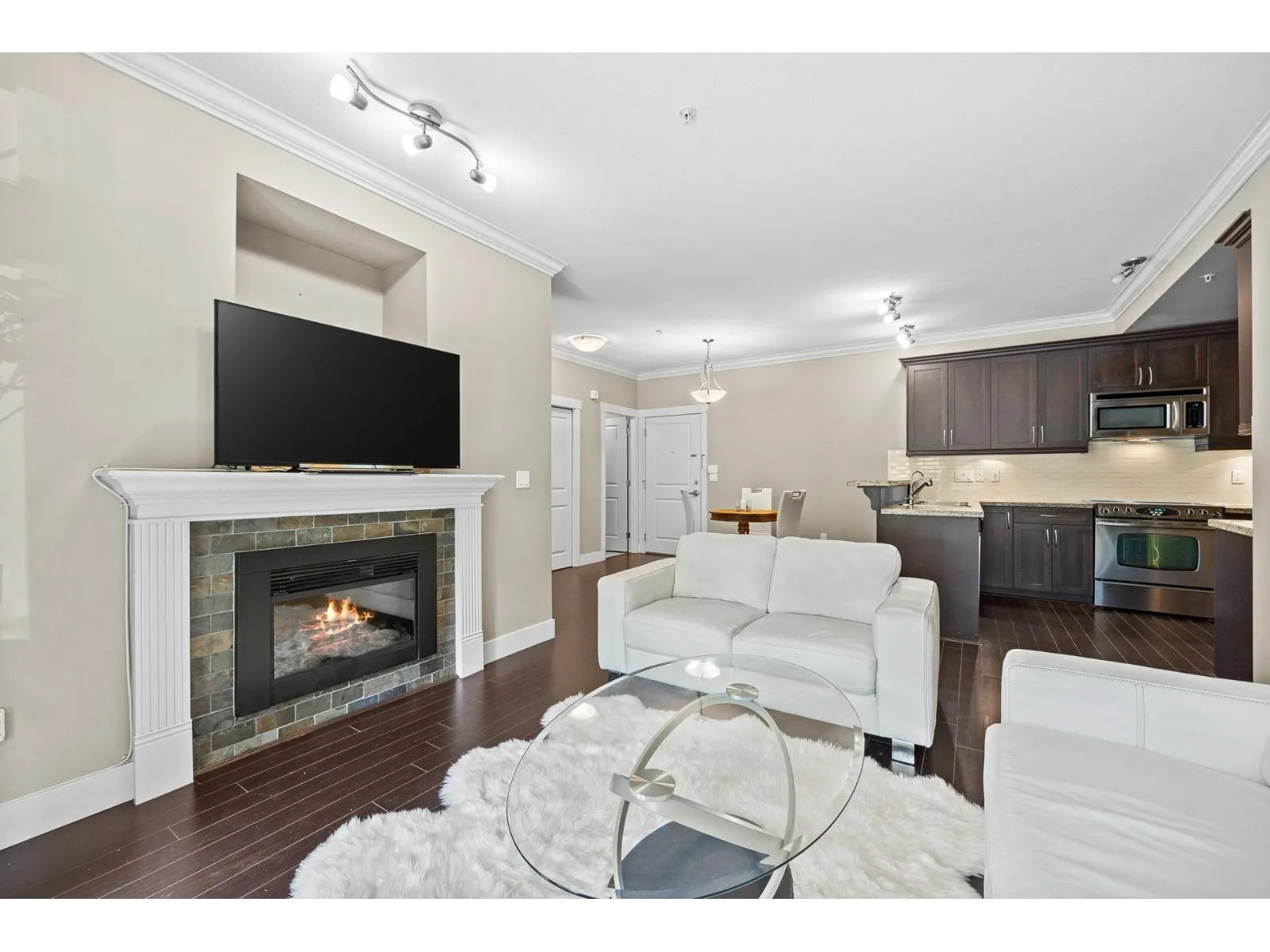 103 15368 17A AVENUE