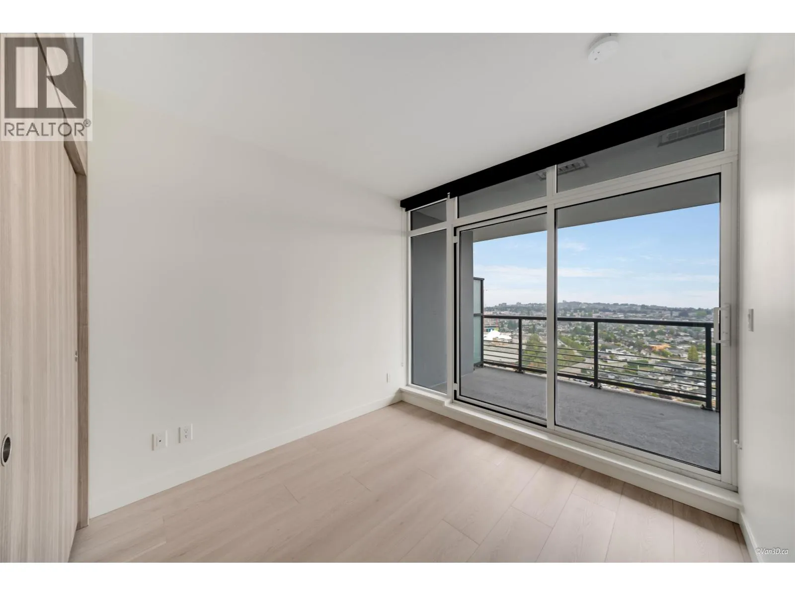 3006 4730 LOUGHEED HIGHWAY