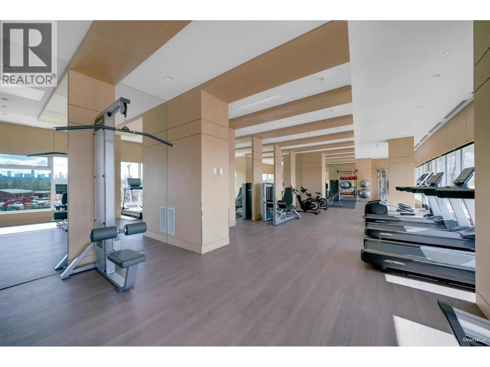 3006 4730 LOUGHEED HIGHWAY