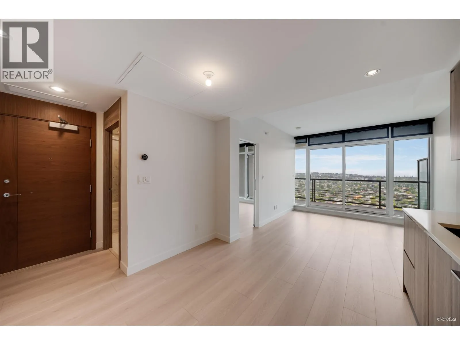 3006 4730 LOUGHEED HIGHWAY