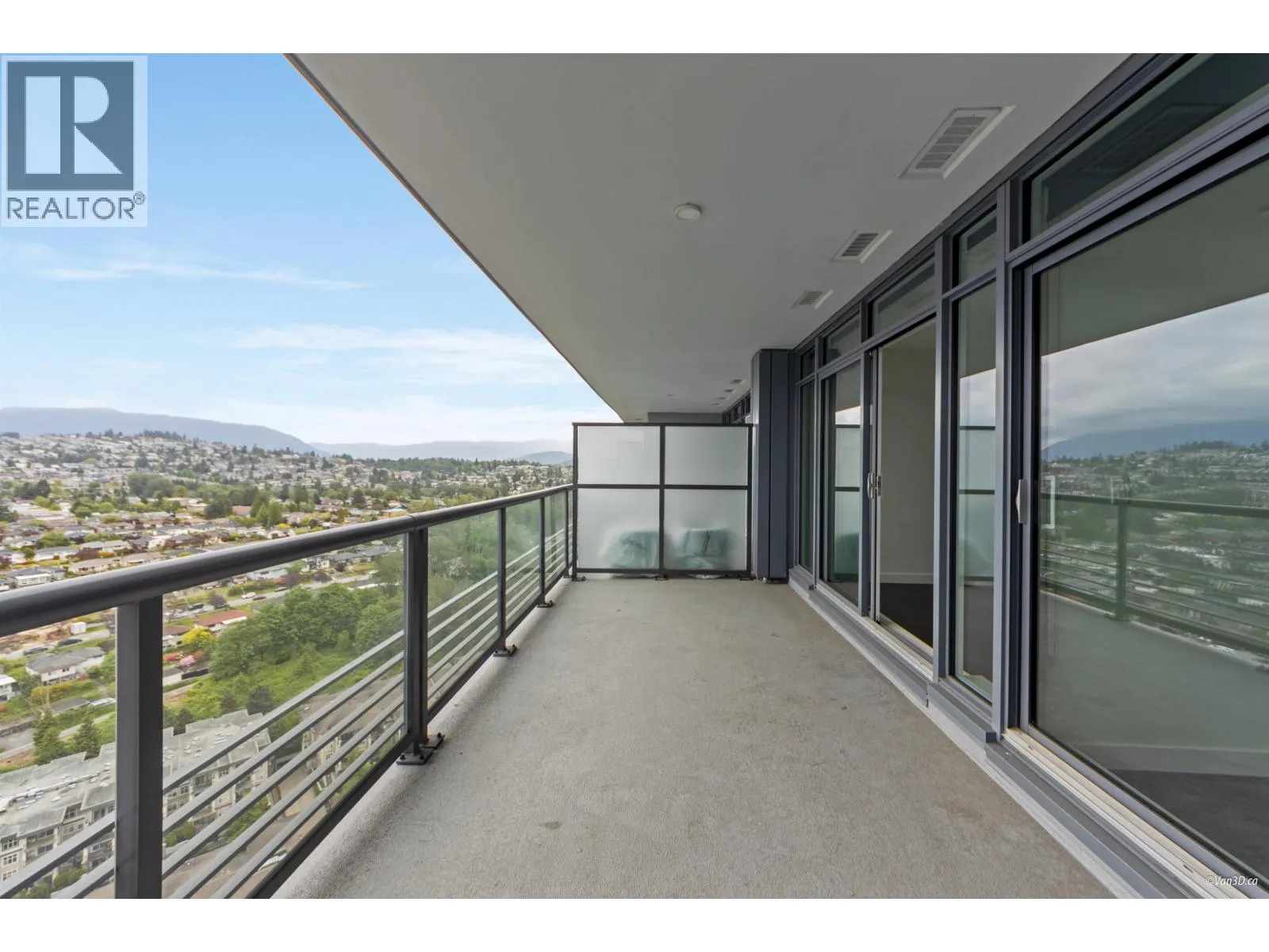 3006 4730 LOUGHEED HIGHWAY