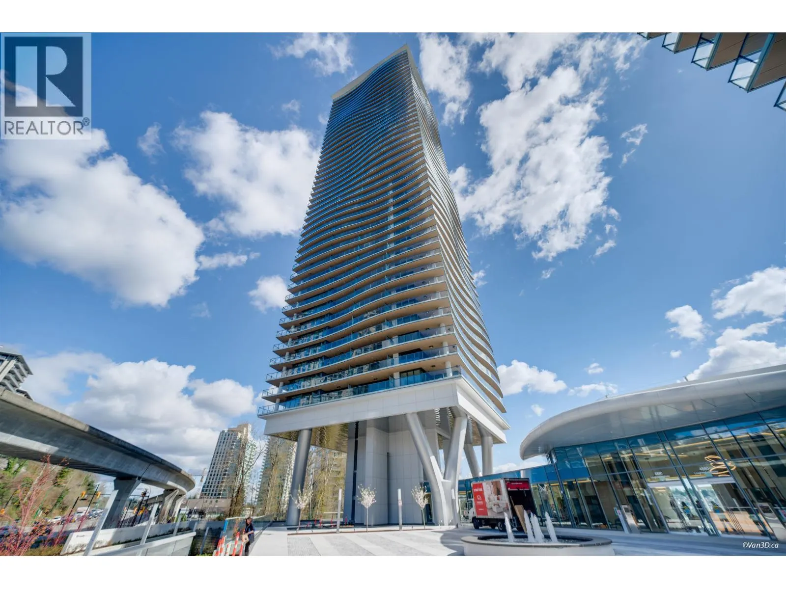 3006 4730 LOUGHEED HIGHWAY