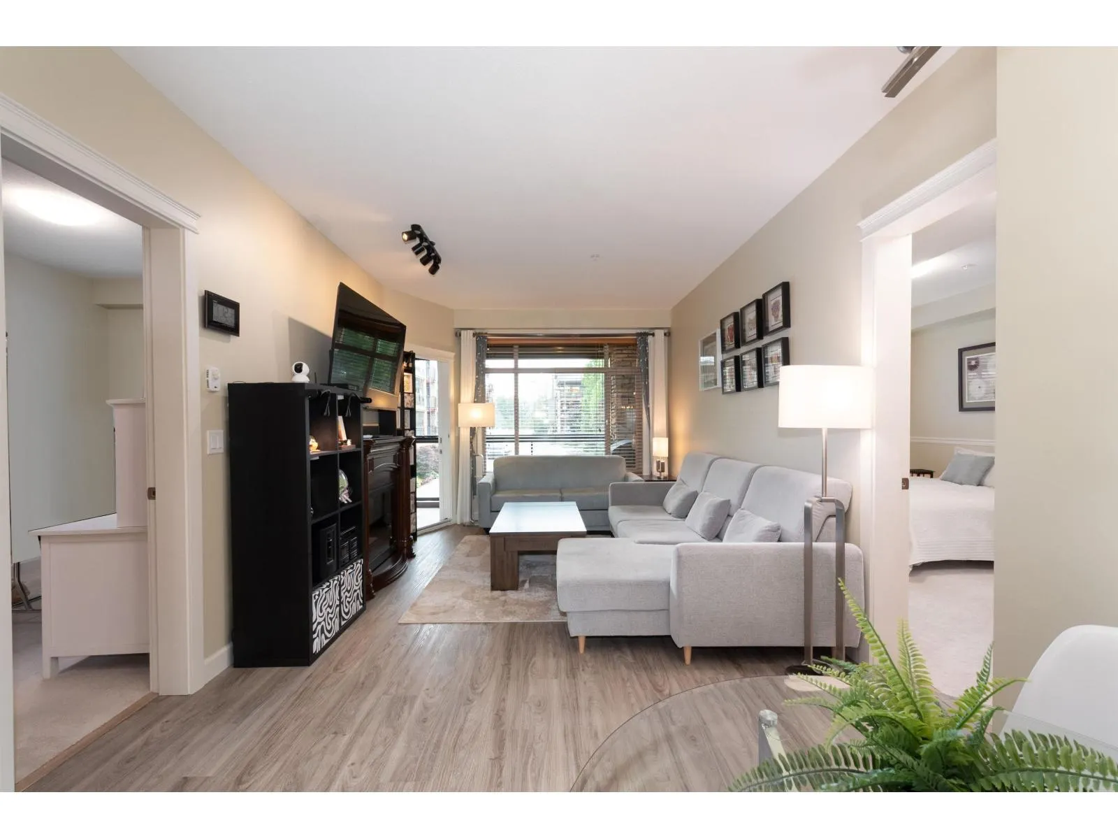 282 8288 207A STREET