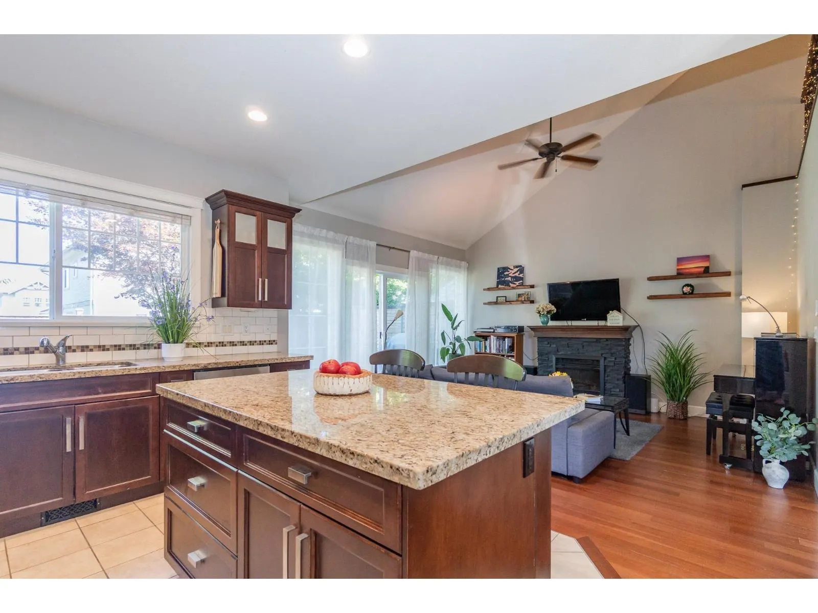 10 32792 LIGHTBODY COURT