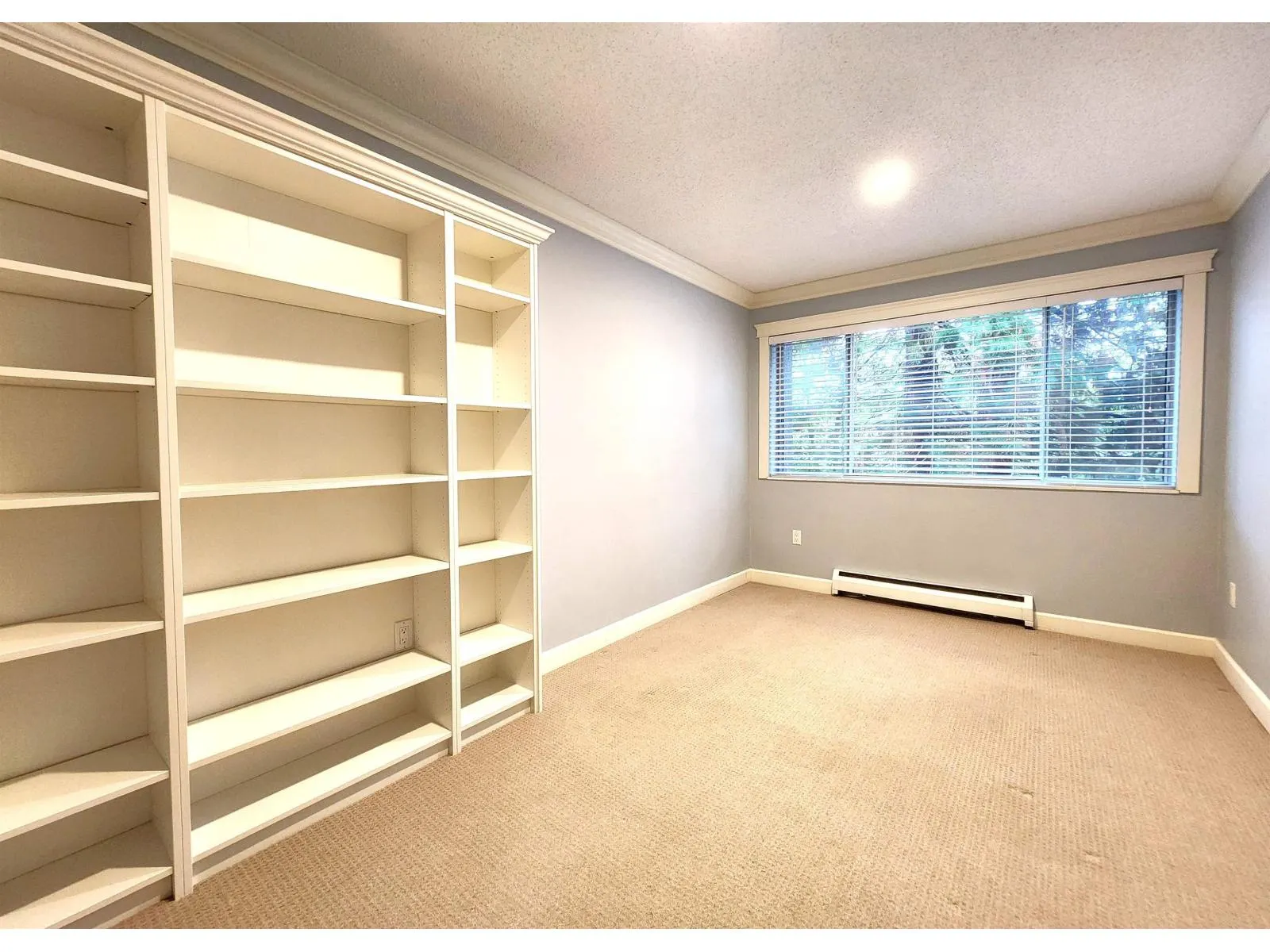 102 5664 200 STREET