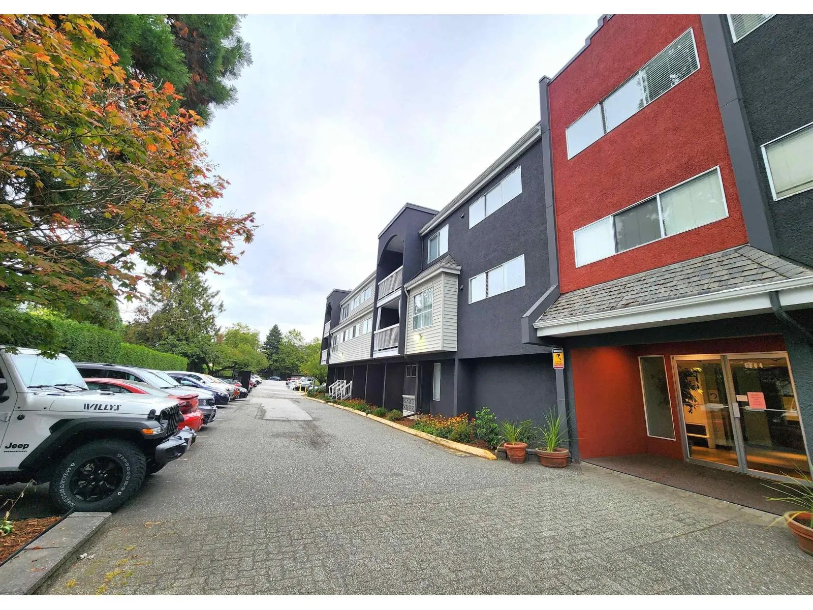 102 5664 200 STREET