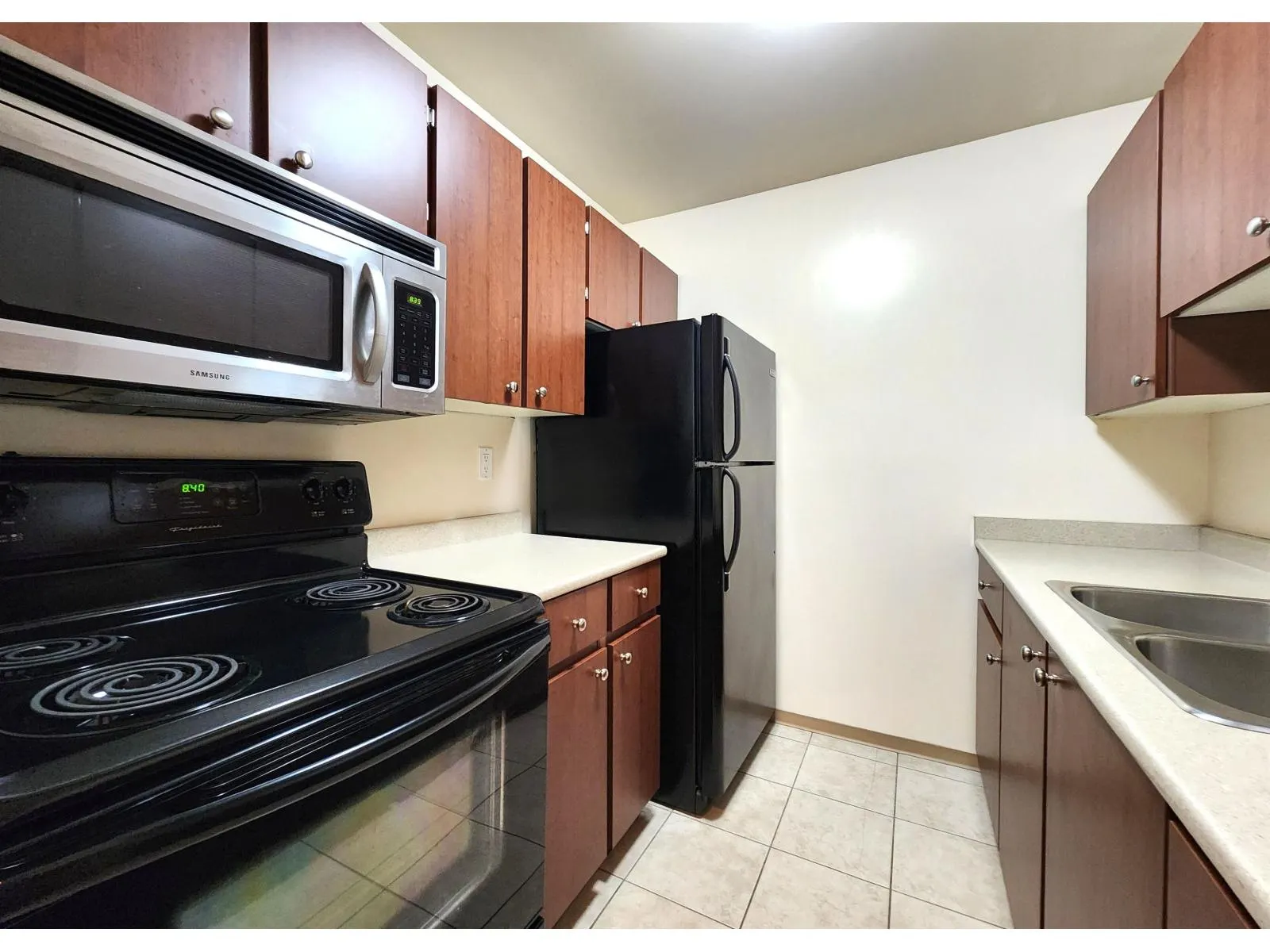 102 5664 200 STREET