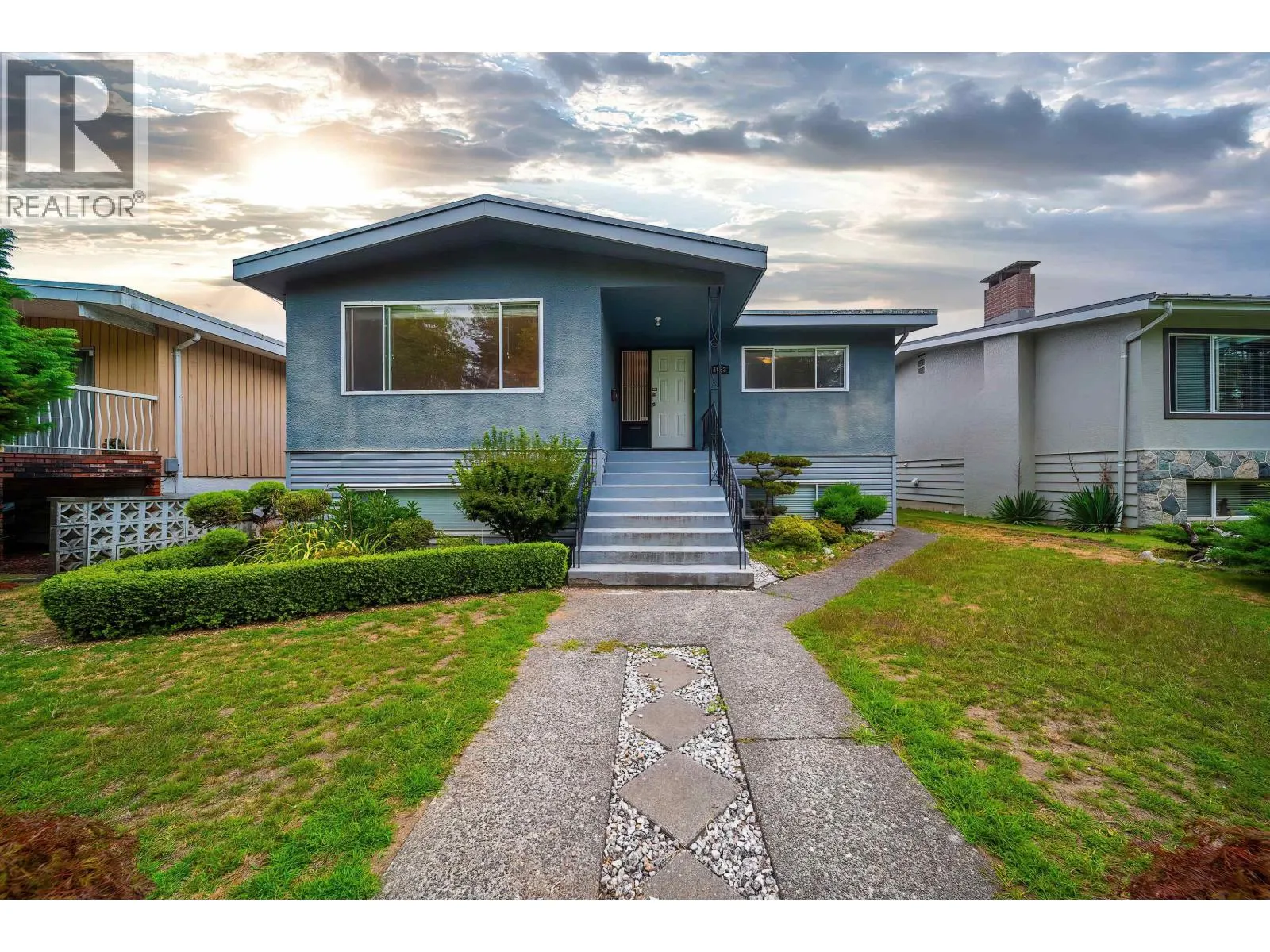 3063 ROSEMONT DRIVE