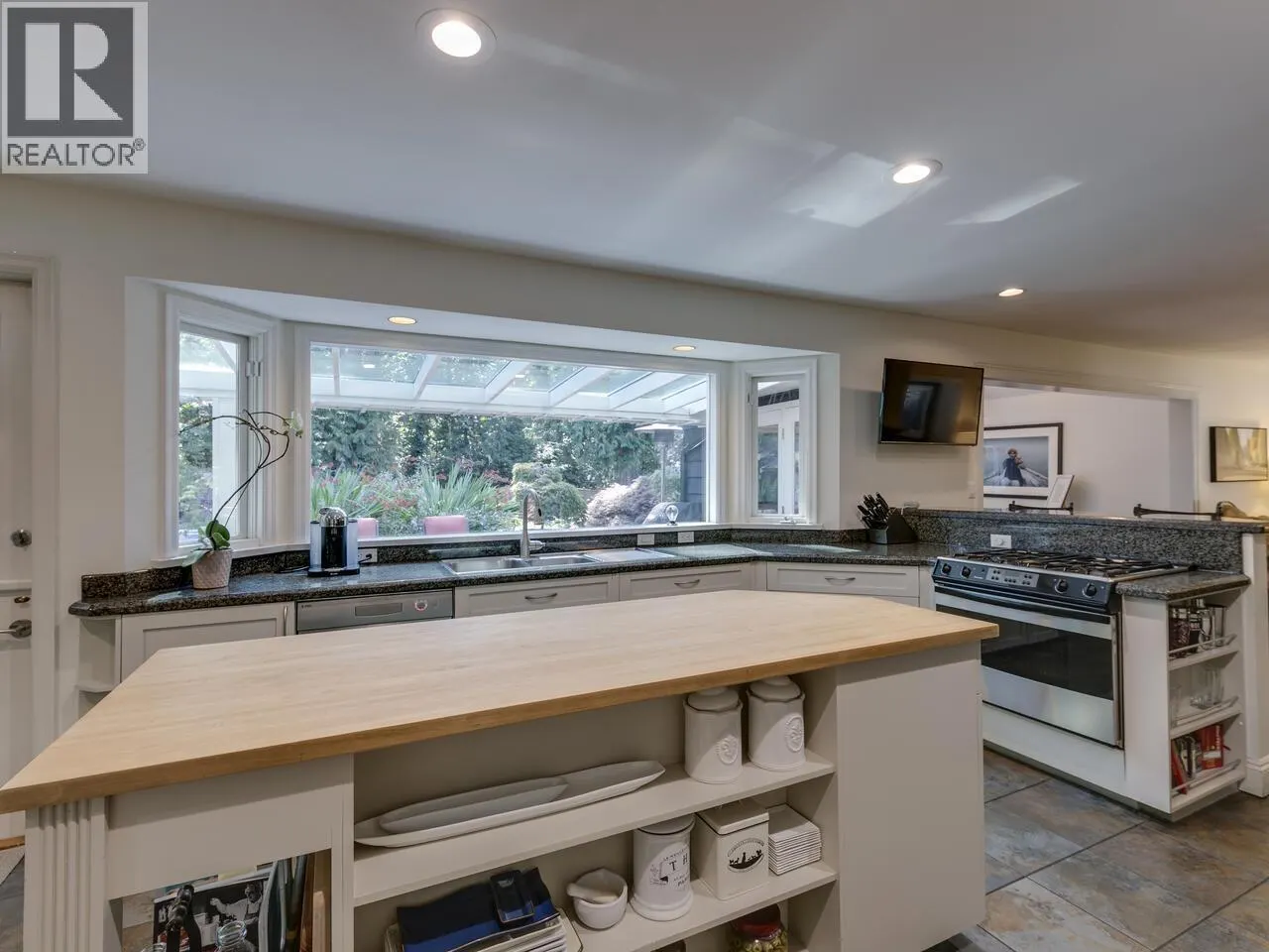 3308 FAIRMONT ROAD
