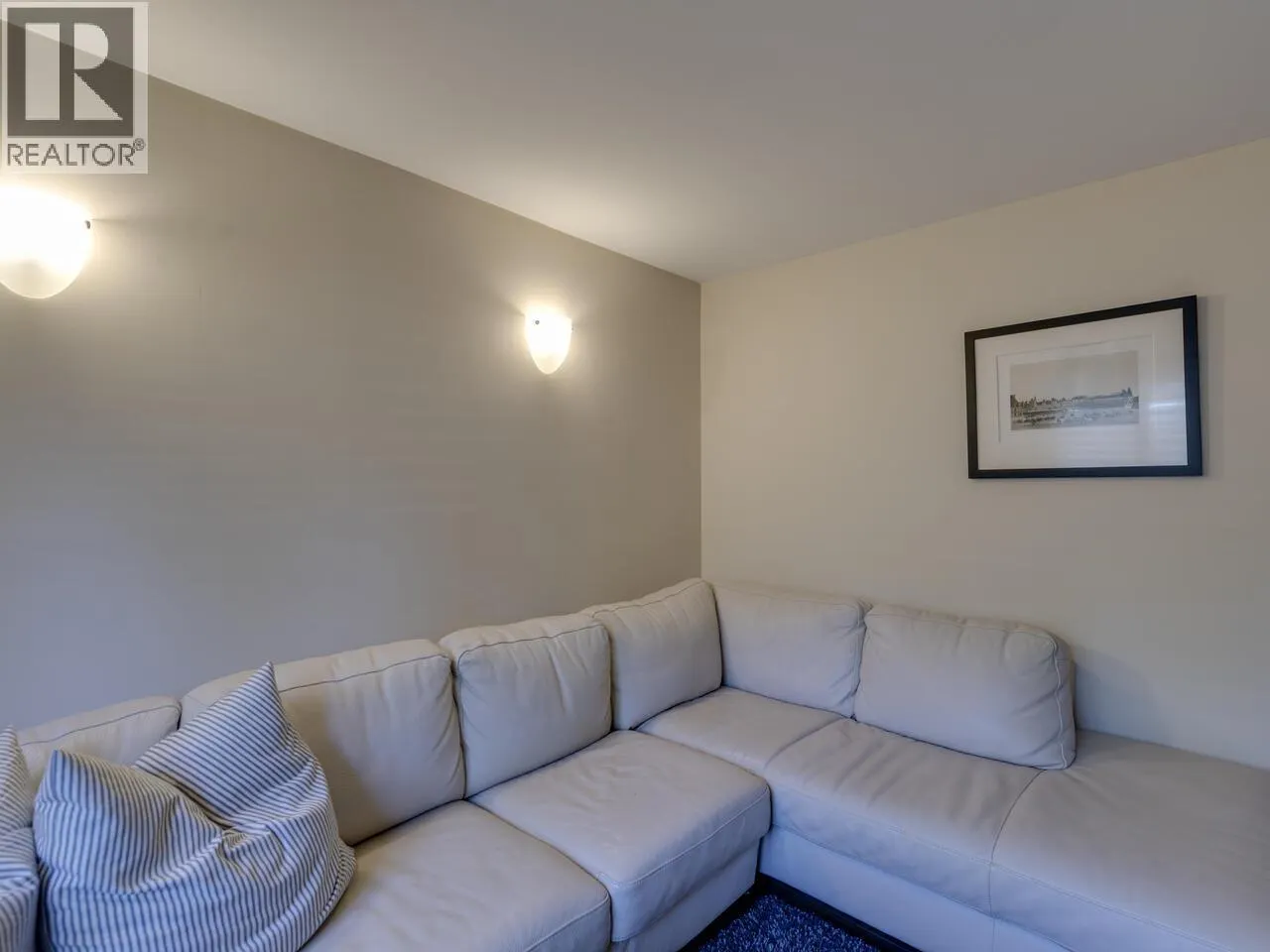 3308 FAIRMONT ROAD