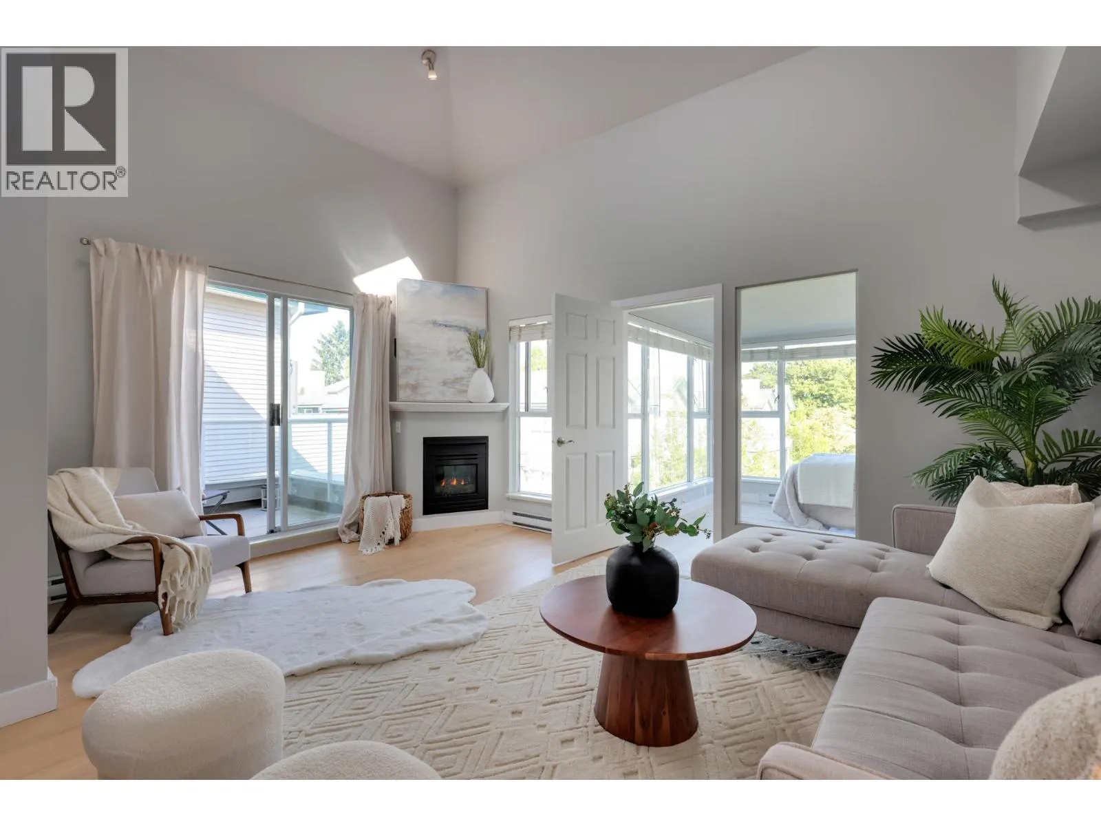 401 3480 MAIN STREET