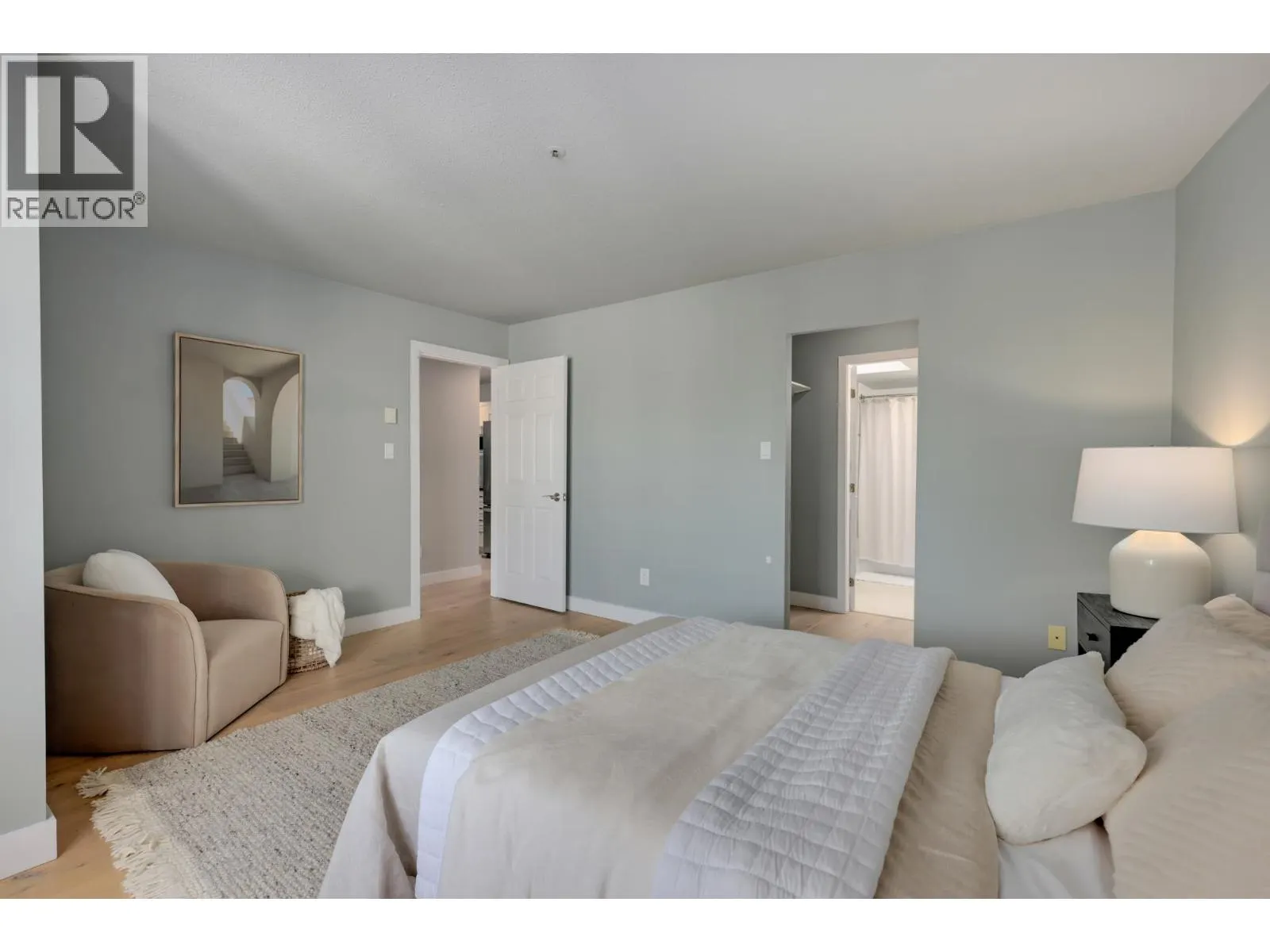 401 3480 MAIN STREET