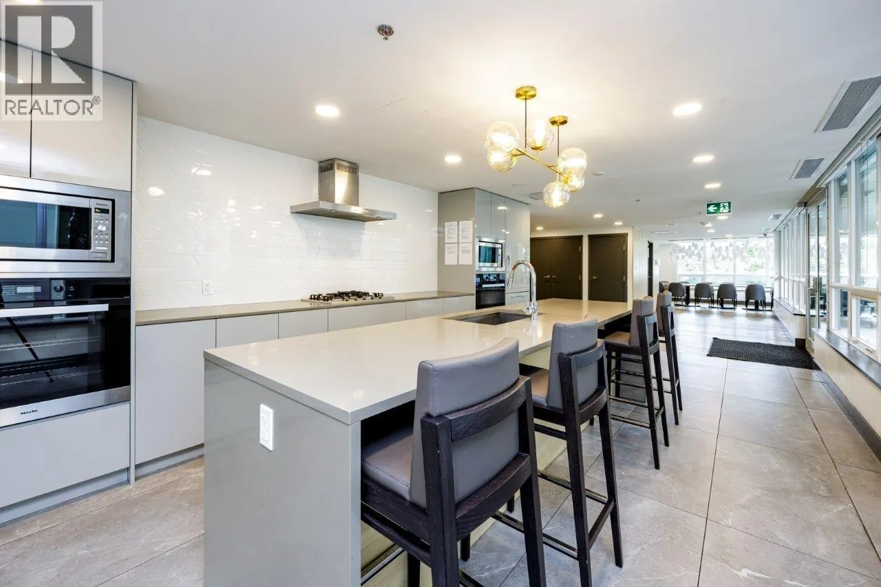 1008 1632 LIONS GATE LANE